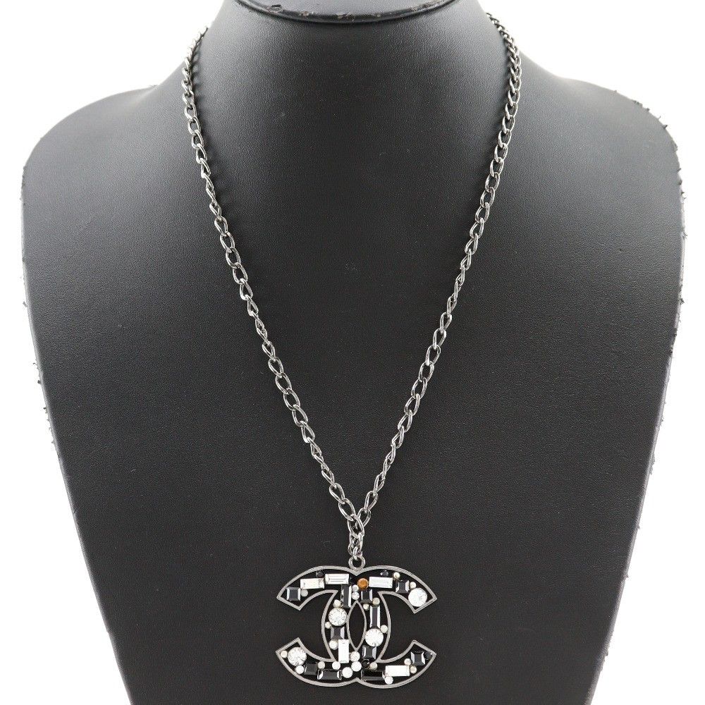 Chanel Chanel CC Pendant Metal with Crystals Size ONE SIZE - 7 Thumbnail