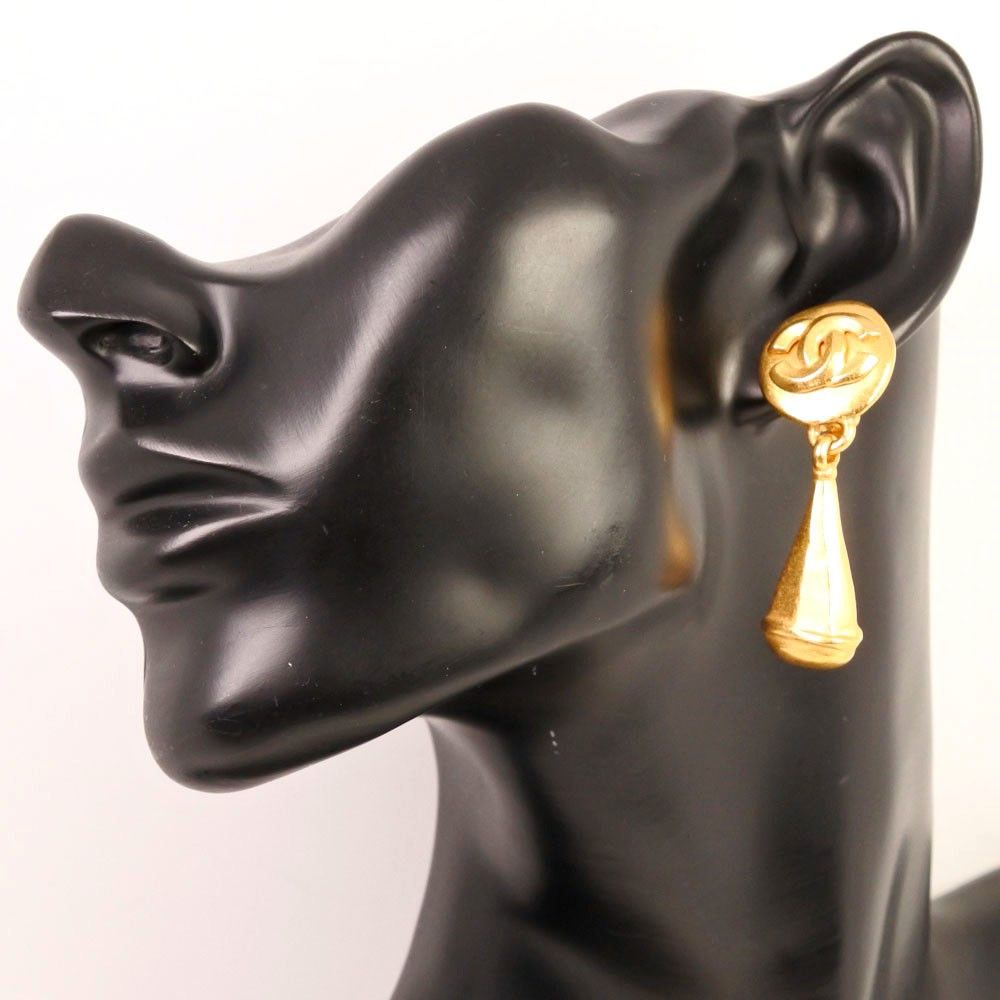 Chanel Chanel Logo Drop Earrings Plated Gold Size ONE SIZE - 8 Thumbnail