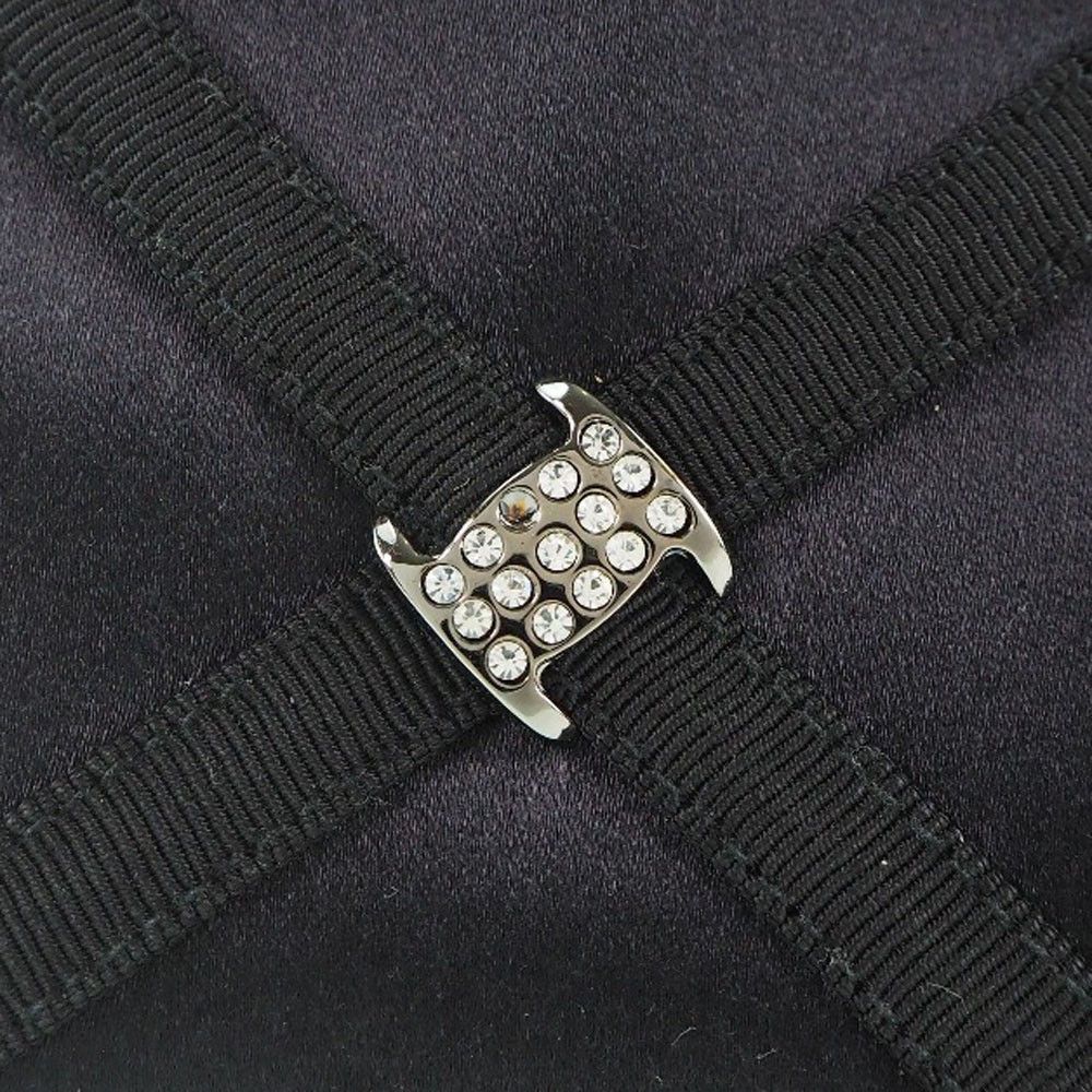 Salvatore Ferragamo Salvatore Ferragamo Vara Soft Studs Flap Bag Silk Size ONE SIZE - 7 Thumbnail