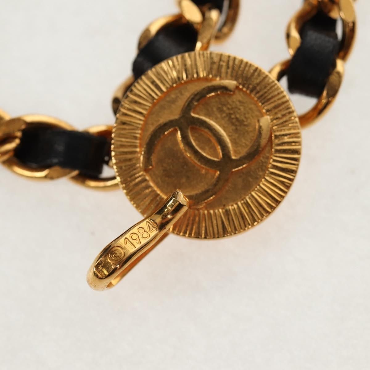 Chanel Chanel Vintage Multi-Chain Medallion Belt Metal and Leather Size ONE SIZE - 5 Thumbnail