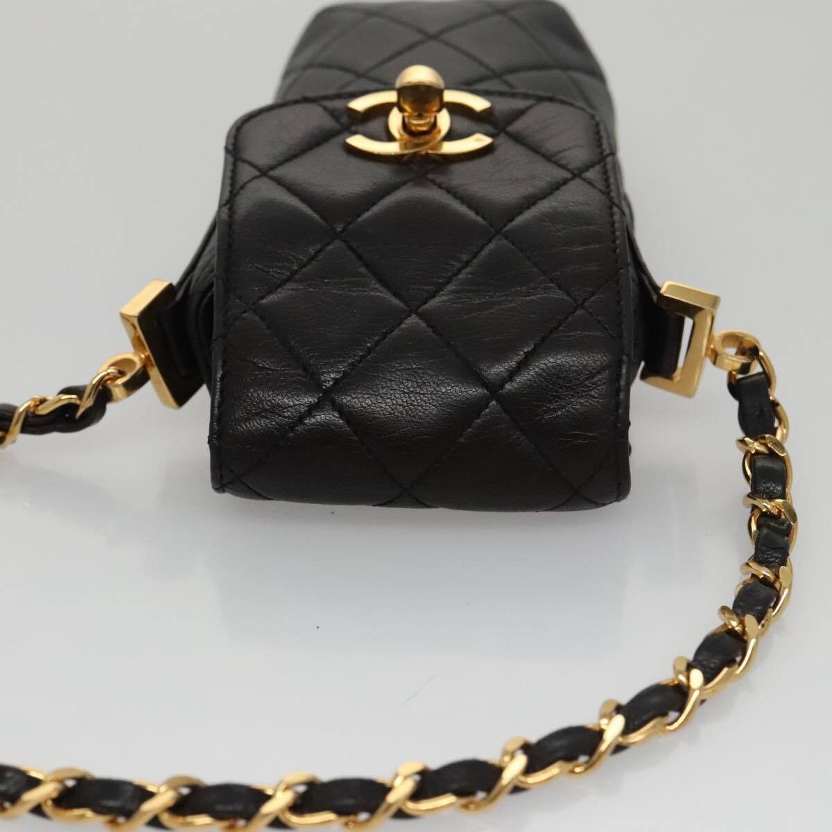 Chanel Chanel CC Phone Pouch with Chain Quilted Lambskin Size ONE SIZE - 14 Thumbnail