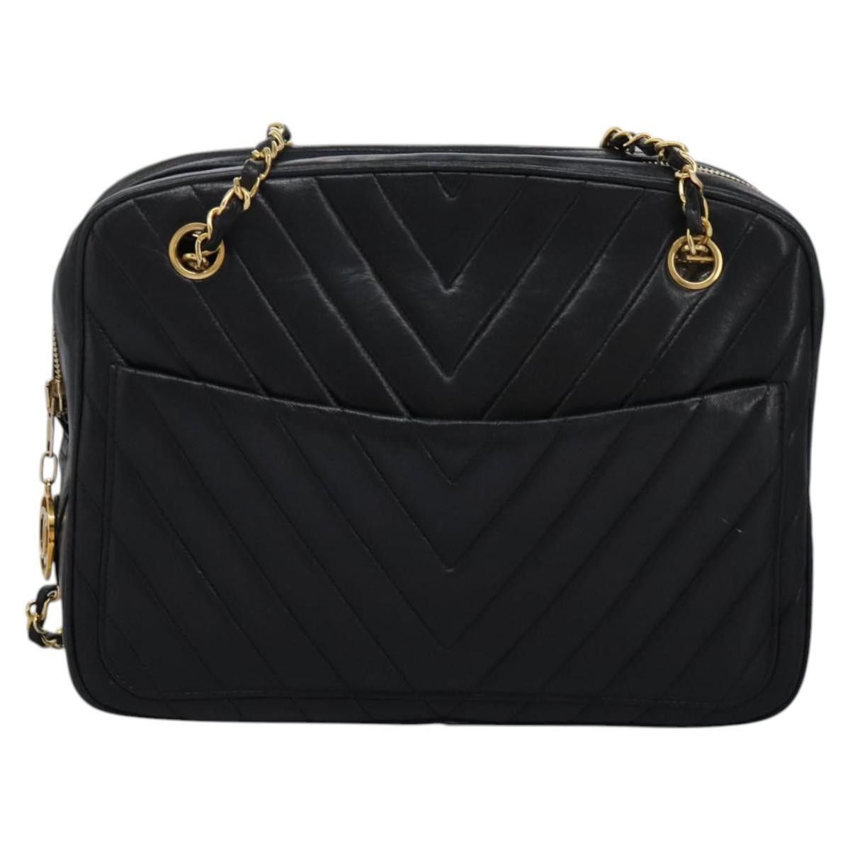 Chanel Chanel V Stitch Leather Size ONE SIZE - 18 Thumbnail