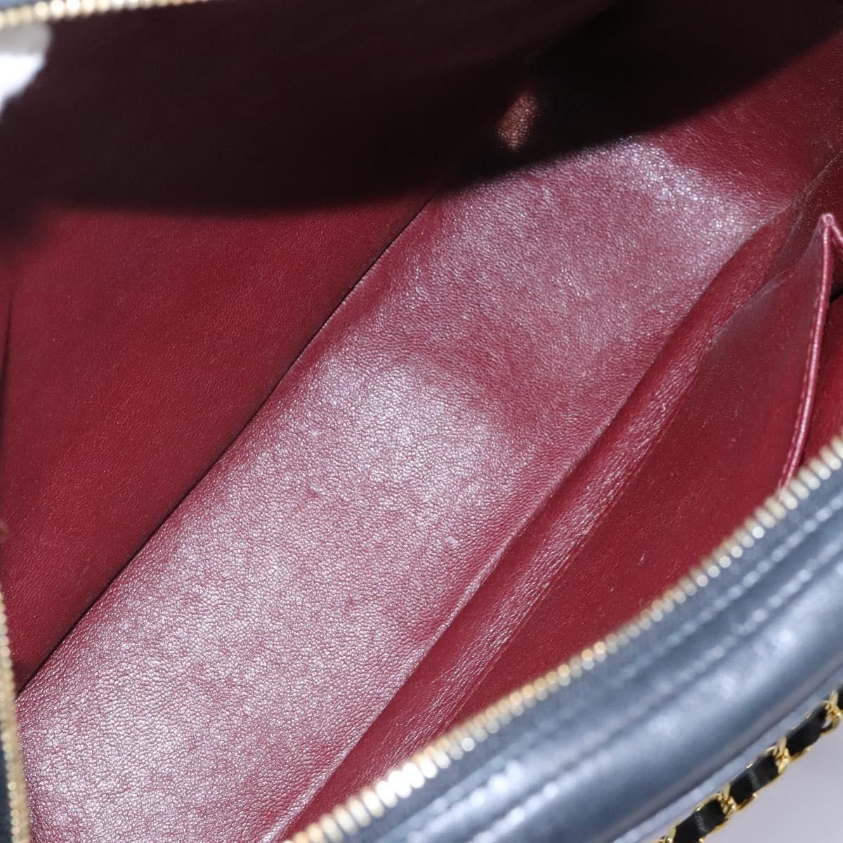 Chanel Chanel V Stitch Leather Size ONE SIZE - 5 Thumbnail