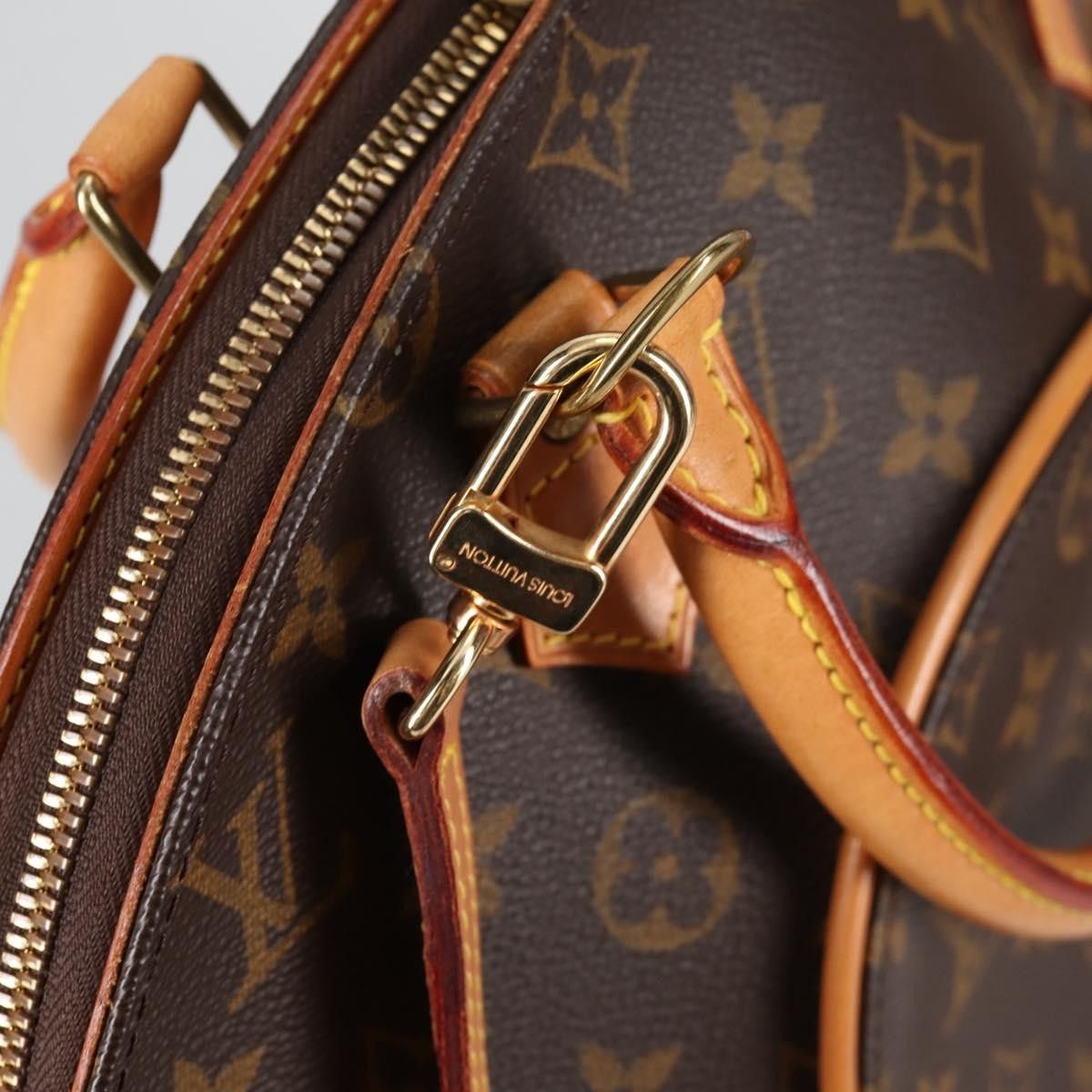 Louis Vuitton Louis Vuitton Ellipse Bag Monogram Canvas Size ONE SIZE - 23 Thumbnail