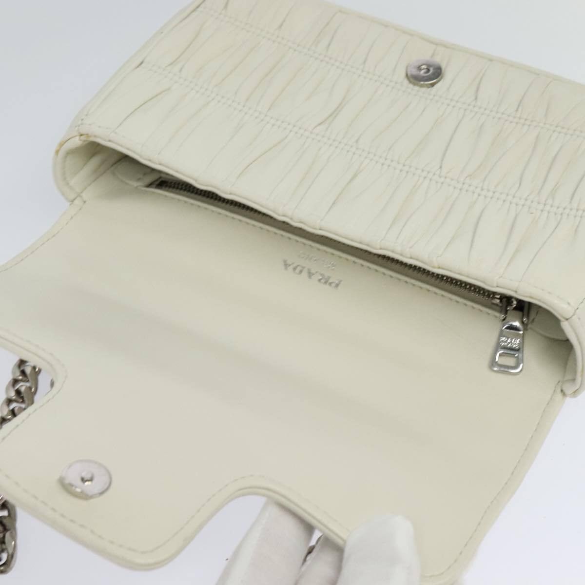 Prada Prada Chain Flap Shoulder Bag Nappa Gaufre Size ONE SIZE - 20 Thumbnail