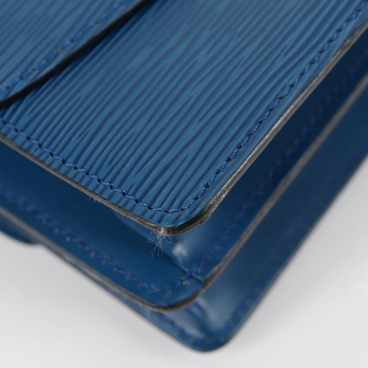 Louis Vuitton Louis Vuitton Grenelle Epi Leather Size ONE SIZE - 10 Thumbnail