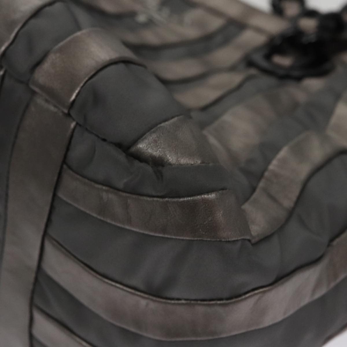 Prada Prada Waves Chain Tote Leather and Tessuto Size ONE SIZE - 12 Thumbnail