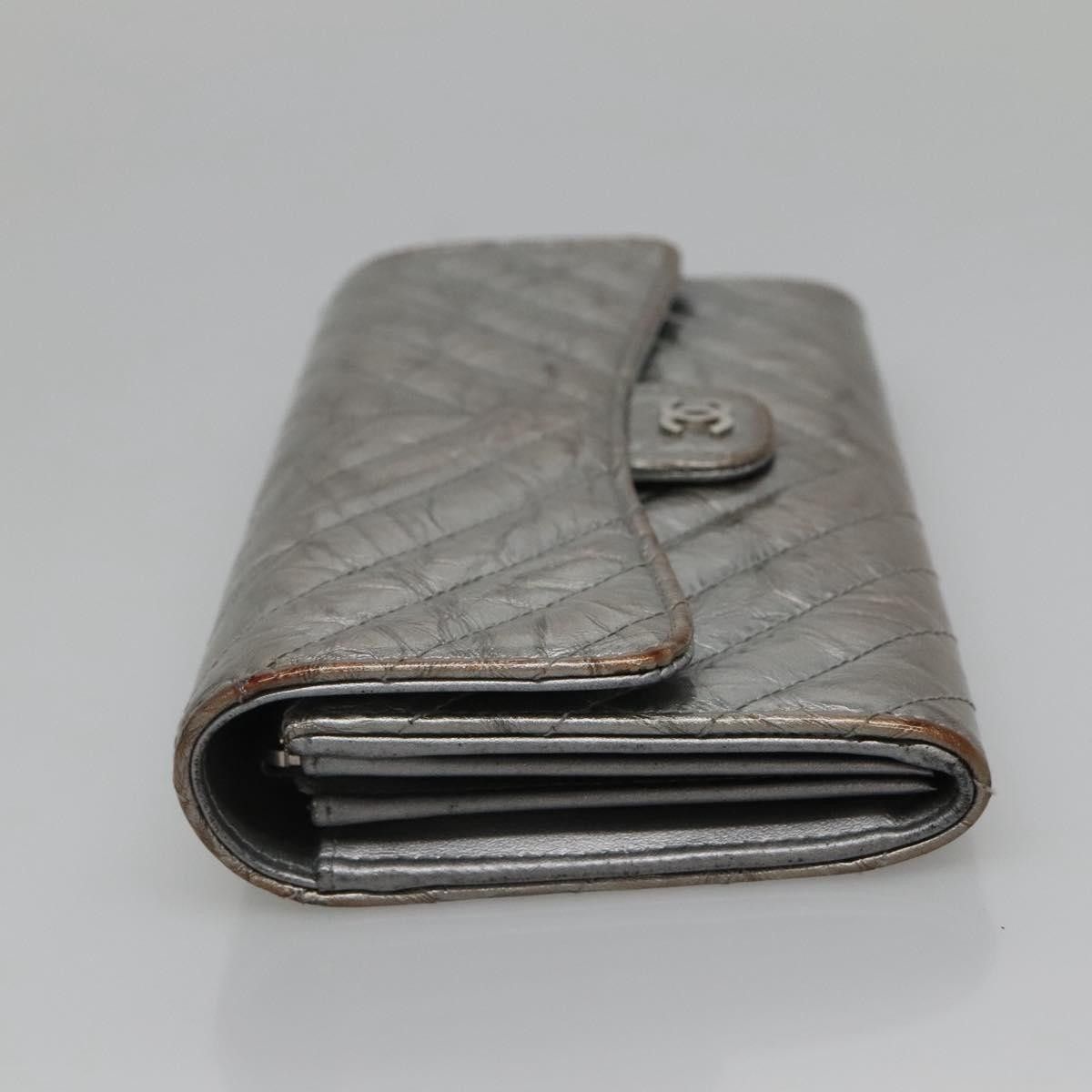 Chanel Chanel L-Flap Wallet Chevron Patent Size ONE SIZE - 3 Thumbnail