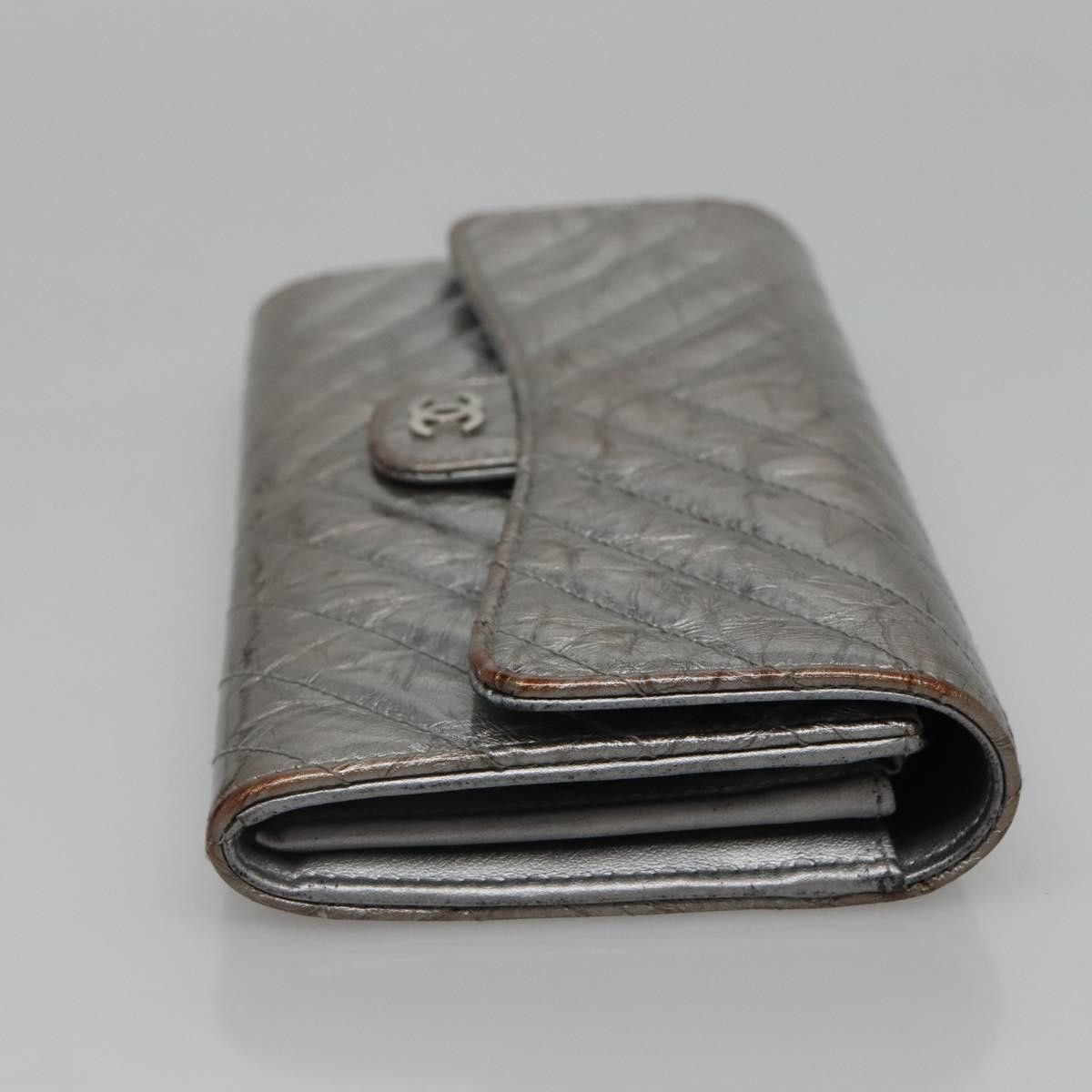 Chanel Chanel L-Flap Wallet Chevron Patent Size ONE SIZE - 4 Thumbnail