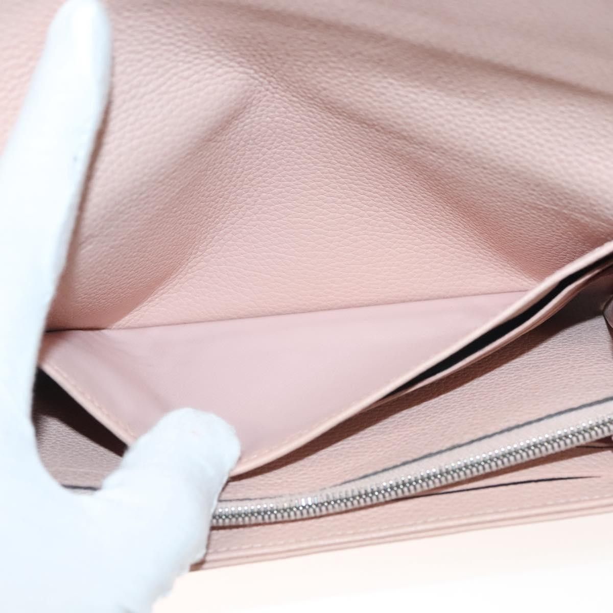 Louis Vuitton Louis Vuitton Iris Mahina Leather Size ONE SIZE - 19 Thumbnail