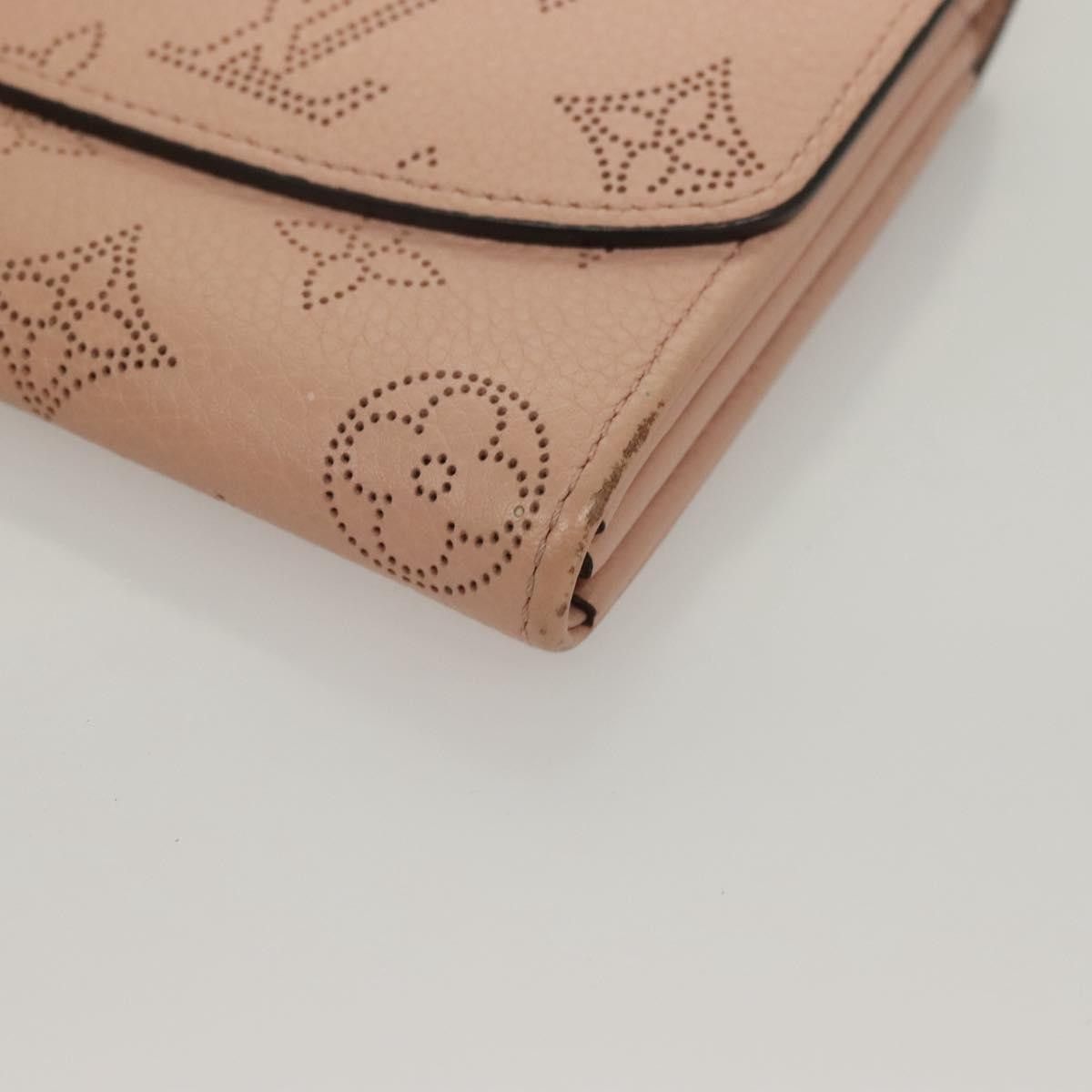 Louis Vuitton Louis Vuitton Iris Mahina Leather Size ONE SIZE - 10 Thumbnail