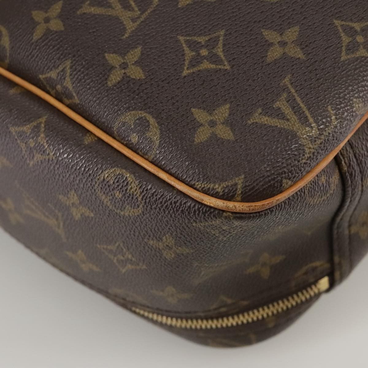Louis Vuitton Louis Vuitton Excursion Handbag Monogram Canvas Size ONE SIZE - 10 Thumbnail