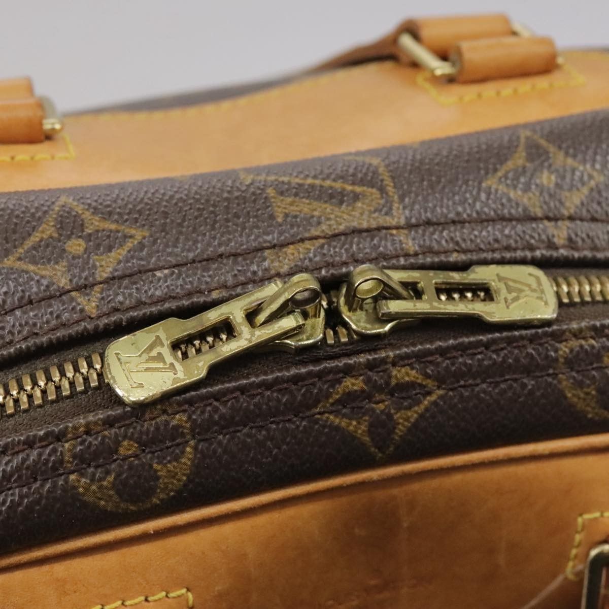 Louis Vuitton Louis Vuitton Excursion Handbag Monogram Canvas Size ONE SIZE - 14 Thumbnail