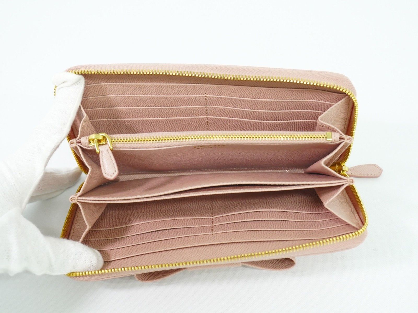 Prada Prada Bow Zip Around Saffiano Leather Size ONE SIZE - 3 Thumbnail