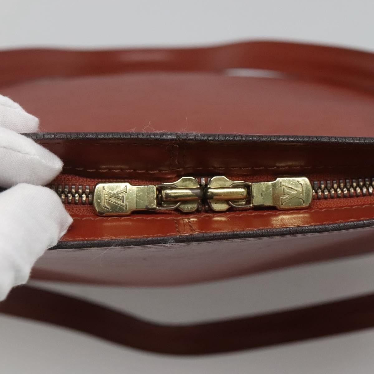 Louis Vuitton Louis Vuitton Lussac Handbag Epi Leather Size ONE SIZE - 13 Thumbnail
