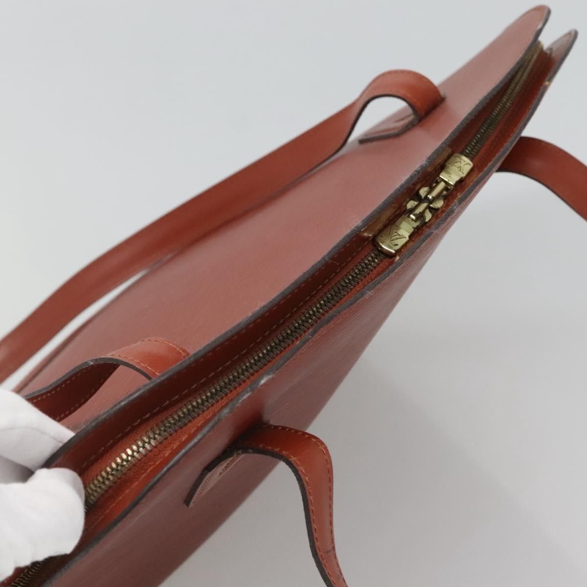Louis Vuitton Louis Vuitton Lussac Handbag Epi Leather Size ONE SIZE - 16 Thumbnail