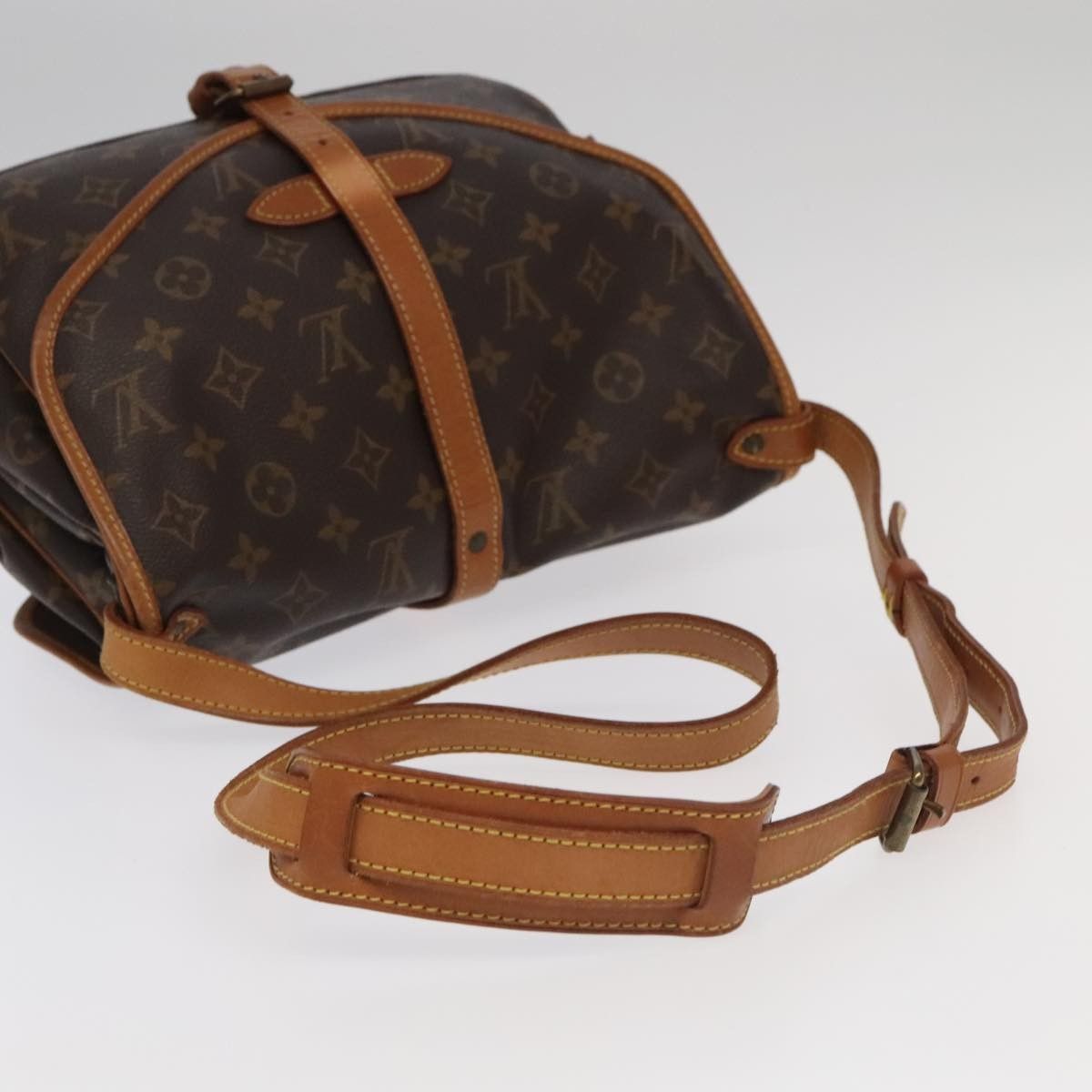 Louis Vuitton Louis Vuitton Saumur Handbag Monogram Canvas Size ONE SIZE - 8 Thumbnail