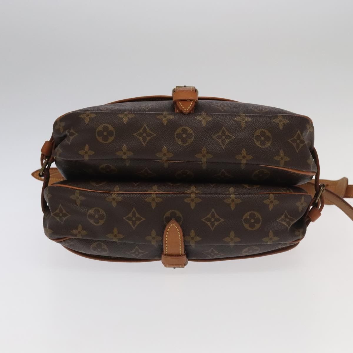Louis Vuitton Louis Vuitton Saumur Handbag Monogram Canvas Size ONE SIZE - 14 Thumbnail