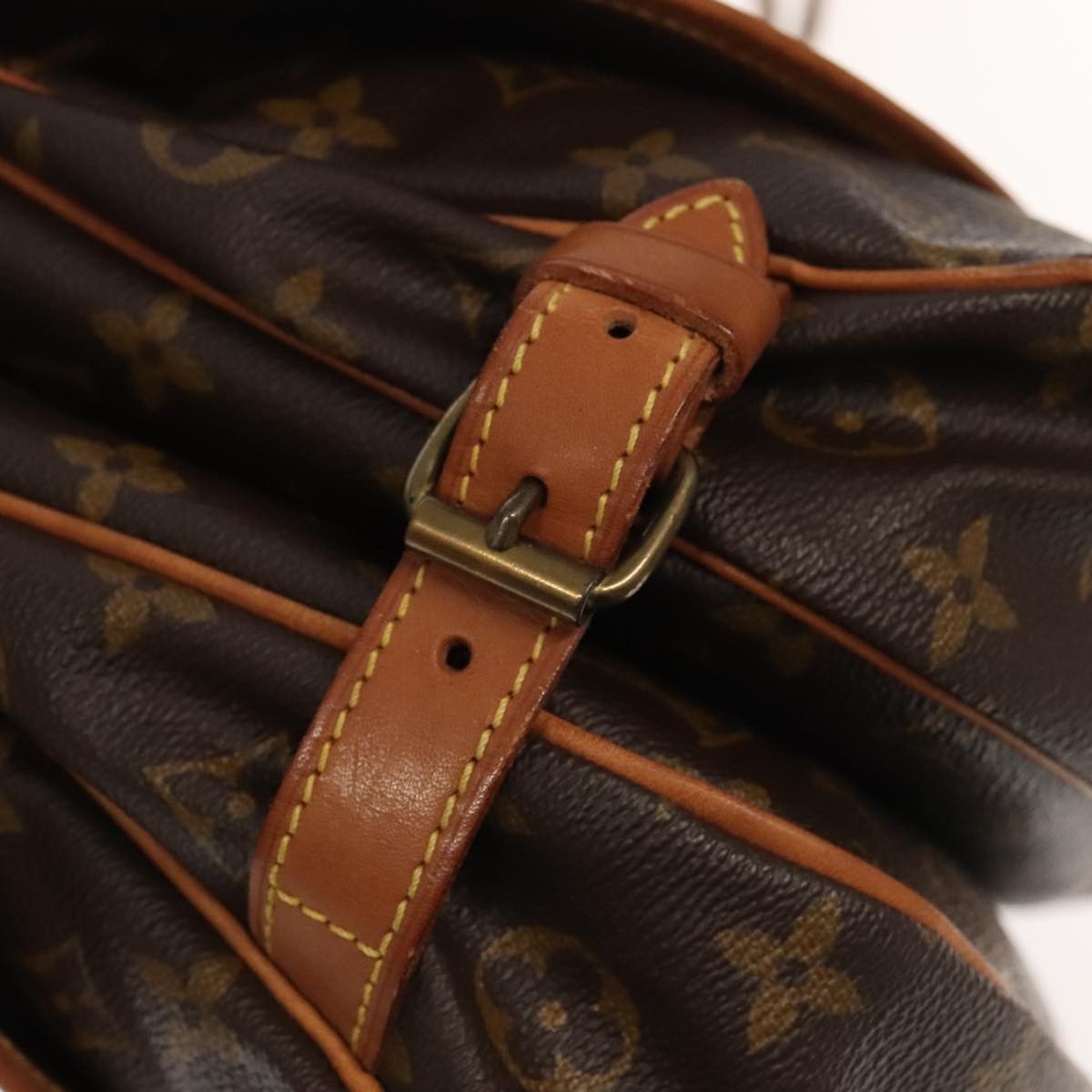 Louis Vuitton Louis Vuitton Saumur Handbag Monogram Canvas Size ONE SIZE - 18 Thumbnail