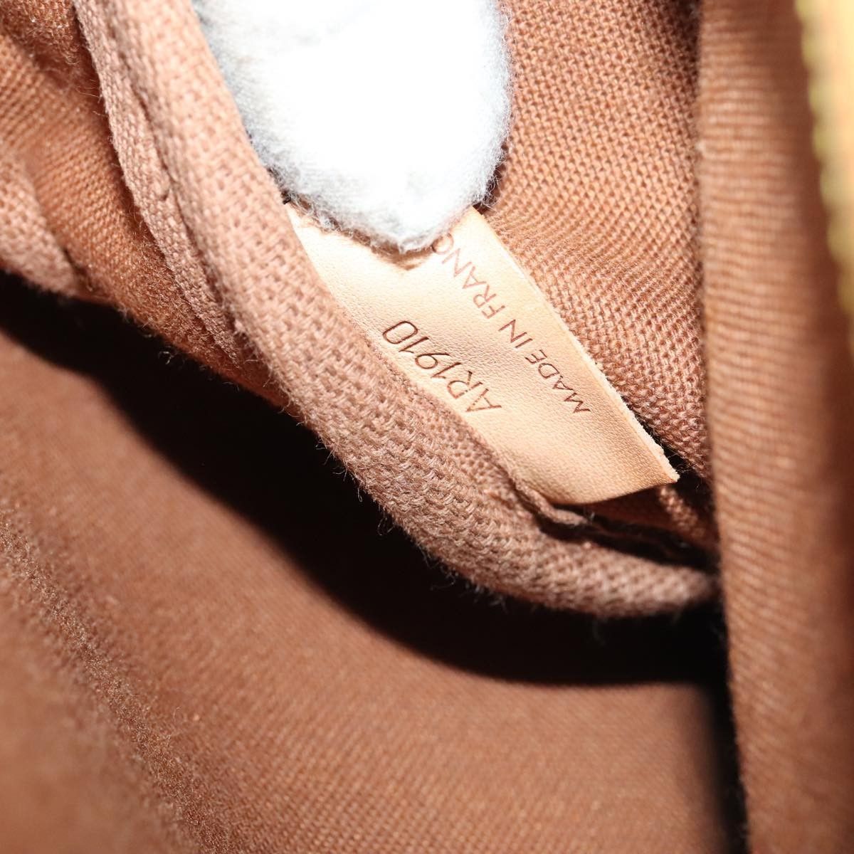 Louis Vuitton Louis Vuitton Saumur Handbag Monogram Canvas Size ONE SIZE - 7 Thumbnail