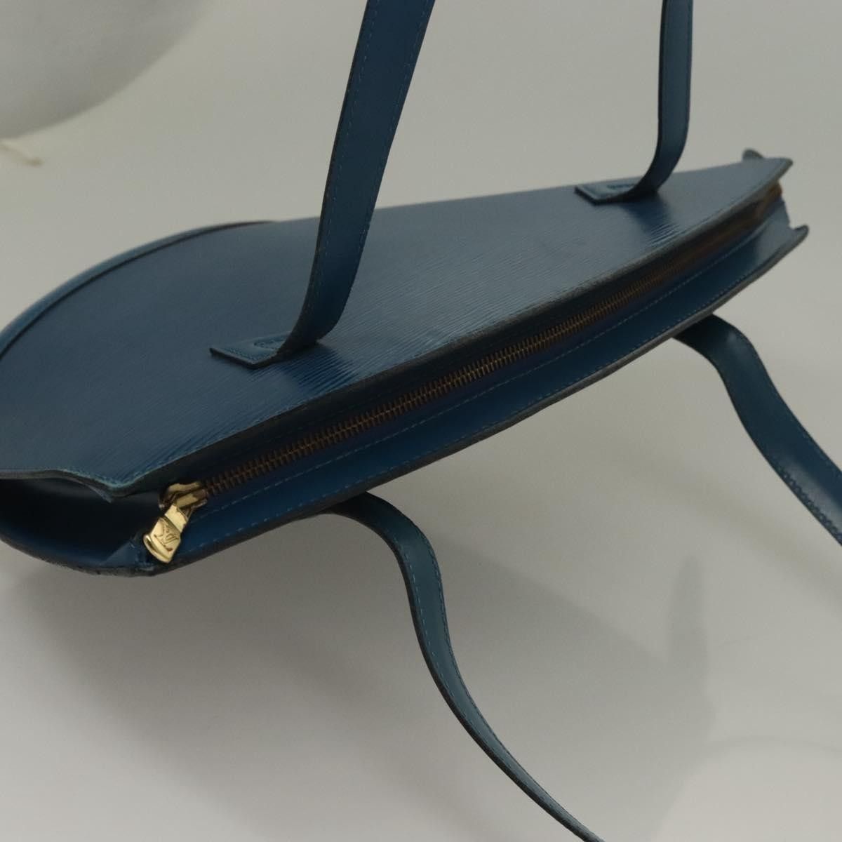 Louis Vuitton Louis Vuitton Saint Jacques Handbag Epi Leather Size ONE SIZE - 16 Thumbnail