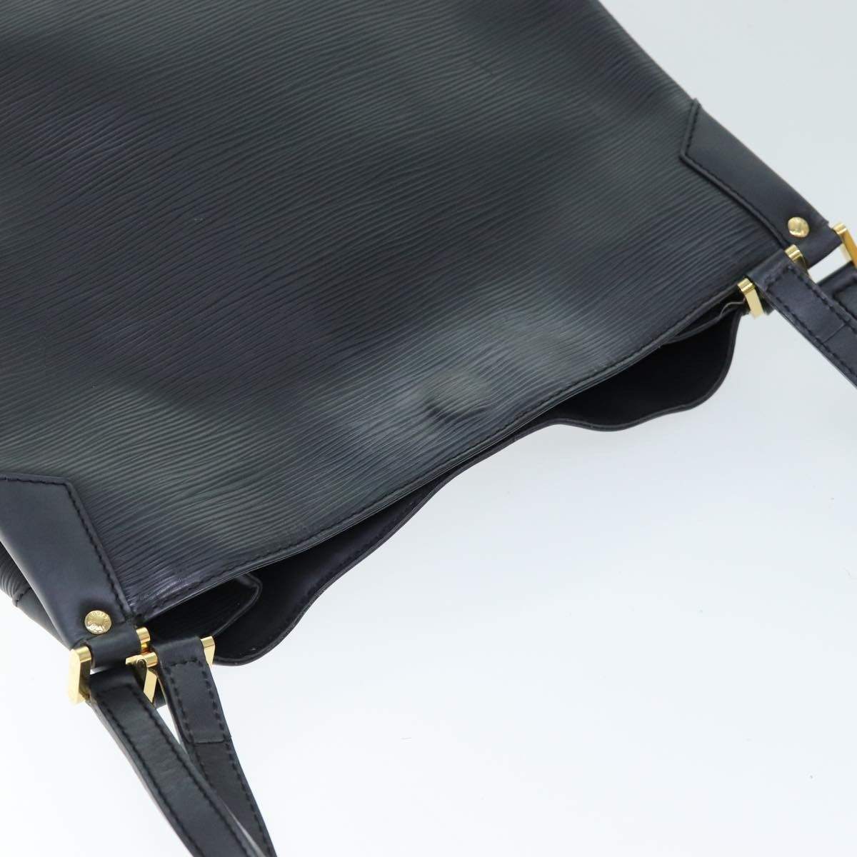 Louis Vuitton Louis Vuitton Mandara Handbag Epi Leather Size ONE SIZE - 15 Thumbnail