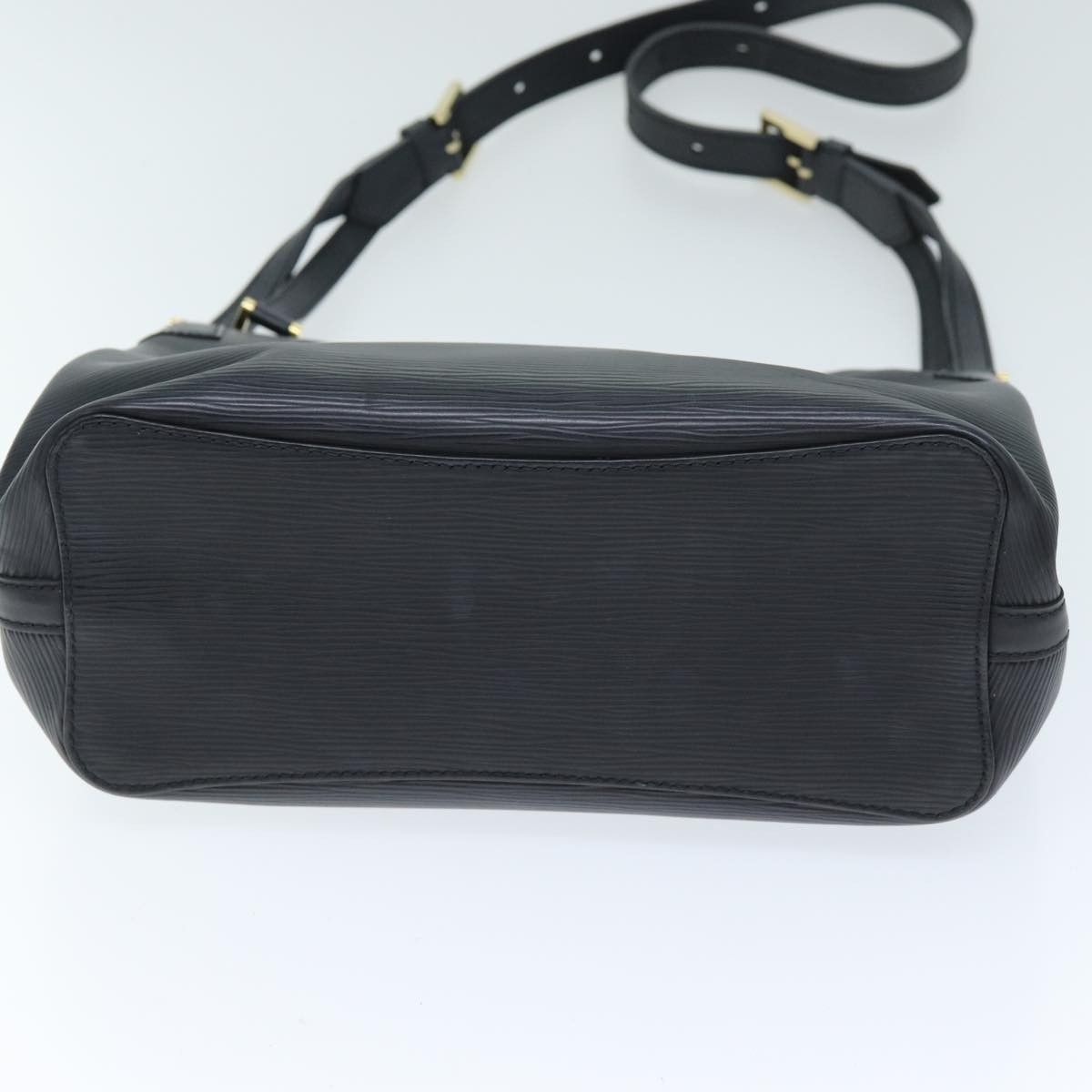Louis Vuitton Louis Vuitton Mandara Handbag Epi Leather Size ONE SIZE - 14 Thumbnail