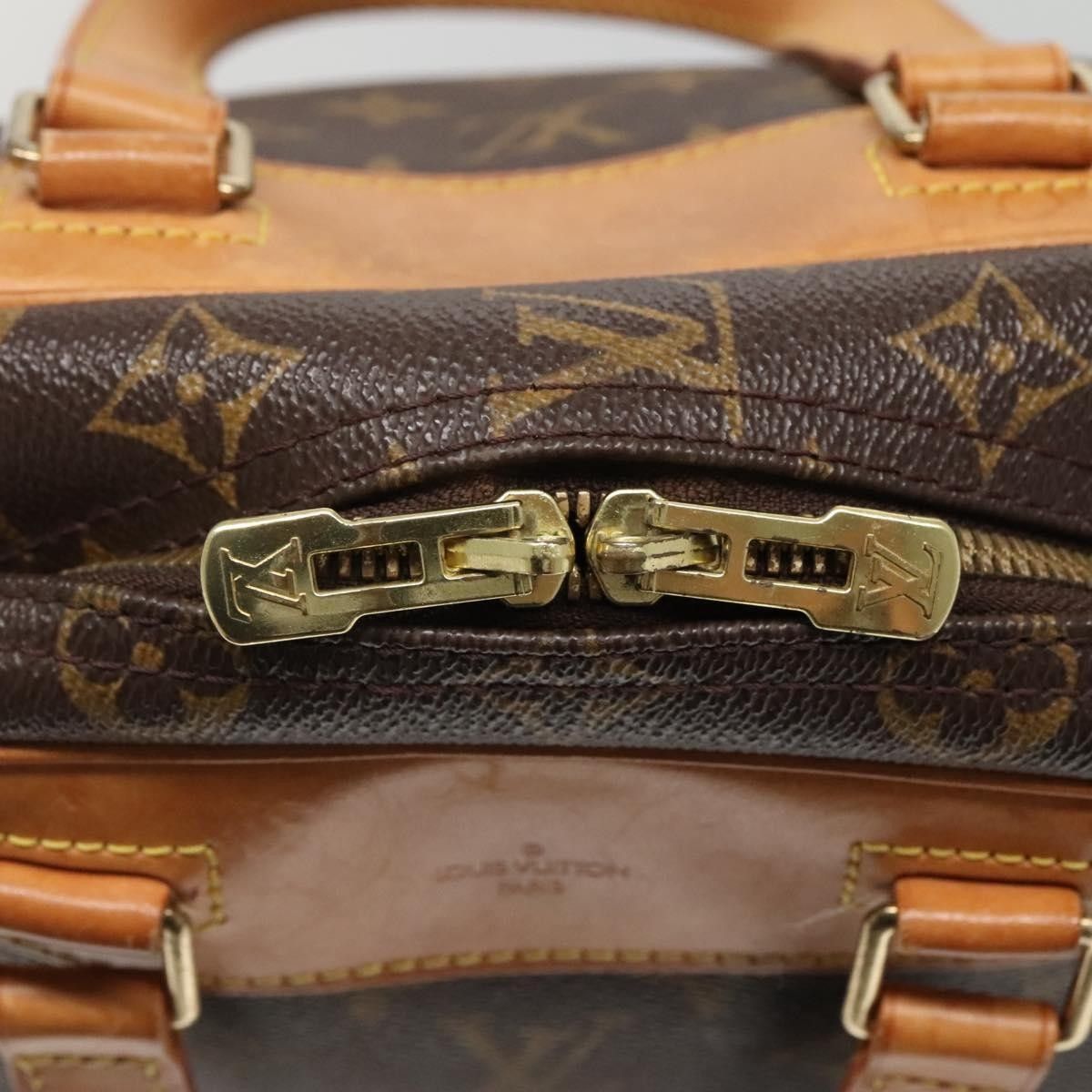 Louis Vuitton Louis Vuitton Excursion Handbag Monogram Canvas Size ONE SIZE - 13 Thumbnail
