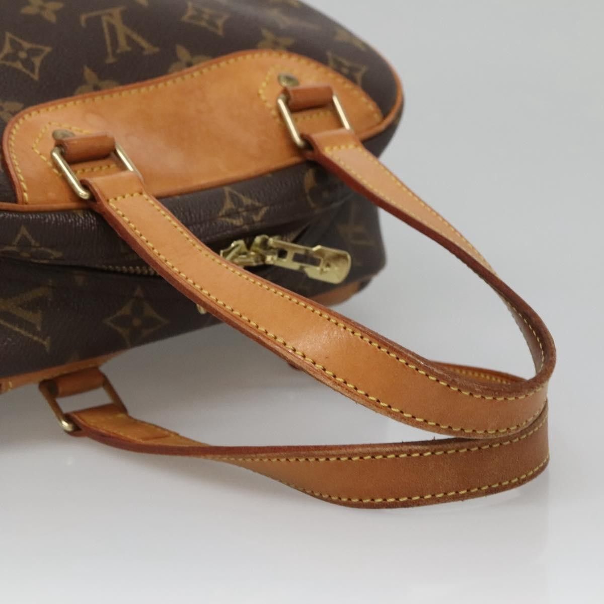 Louis Vuitton Louis Vuitton Excursion Handbag Monogram Canvas Size ONE SIZE - 8 Thumbnail