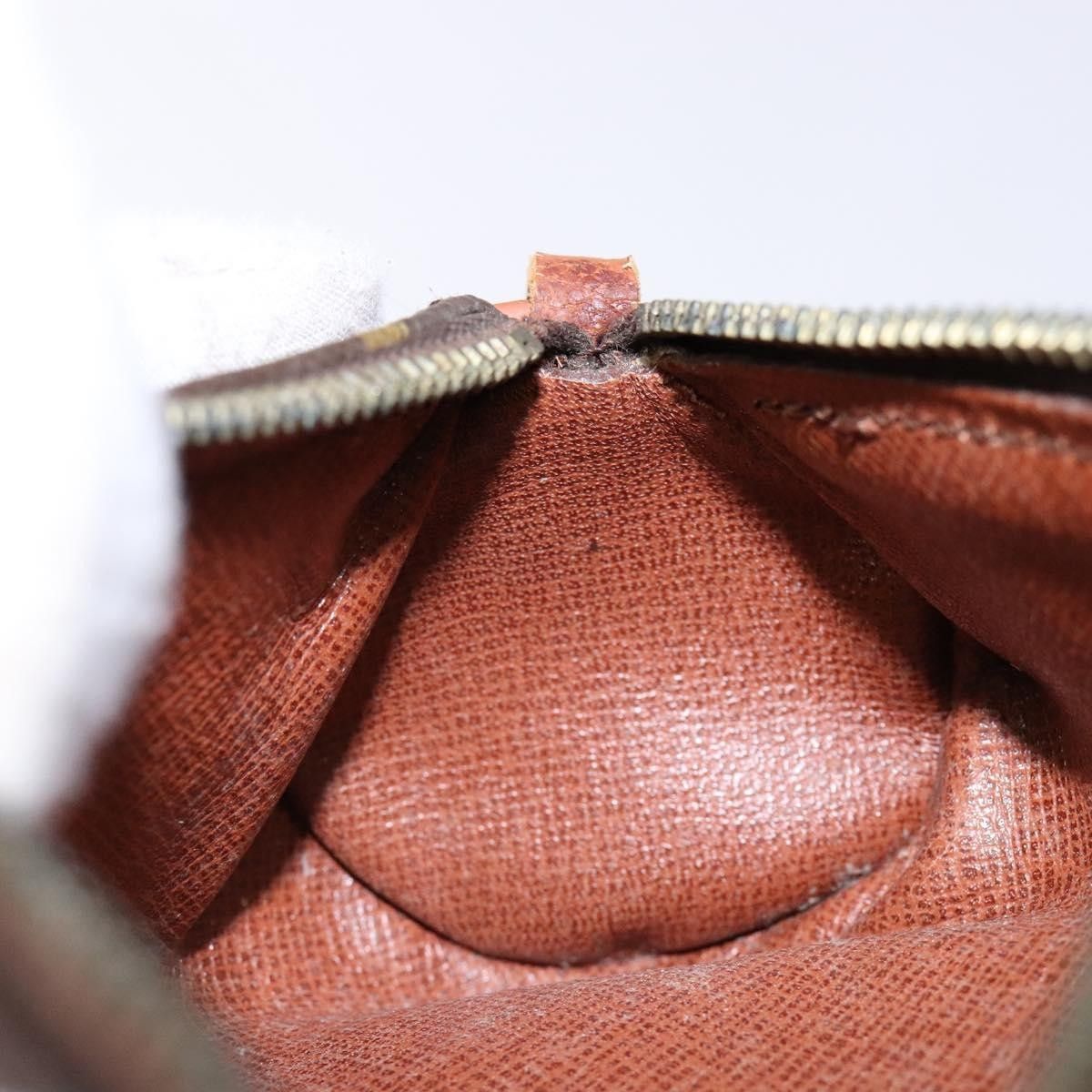 Louis Vuitton Louis Vuitton Papillon Pochette Monogram Canvas Size ONE SIZE - 20 Thumbnail