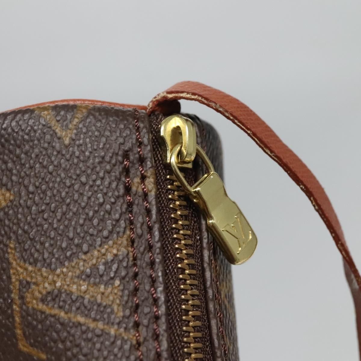 Louis Vuitton Louis Vuitton Papillon Pochette Monogram Canvas Size ONE SIZE - 11 Thumbnail