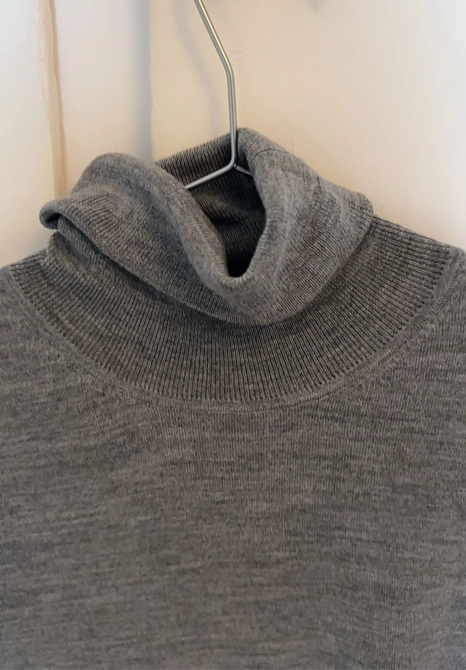 Filippa K Filippa K Turtleneck Sweater Sweater Size XS / US 0-2 / IT 36-38 - 6 Thumbnail