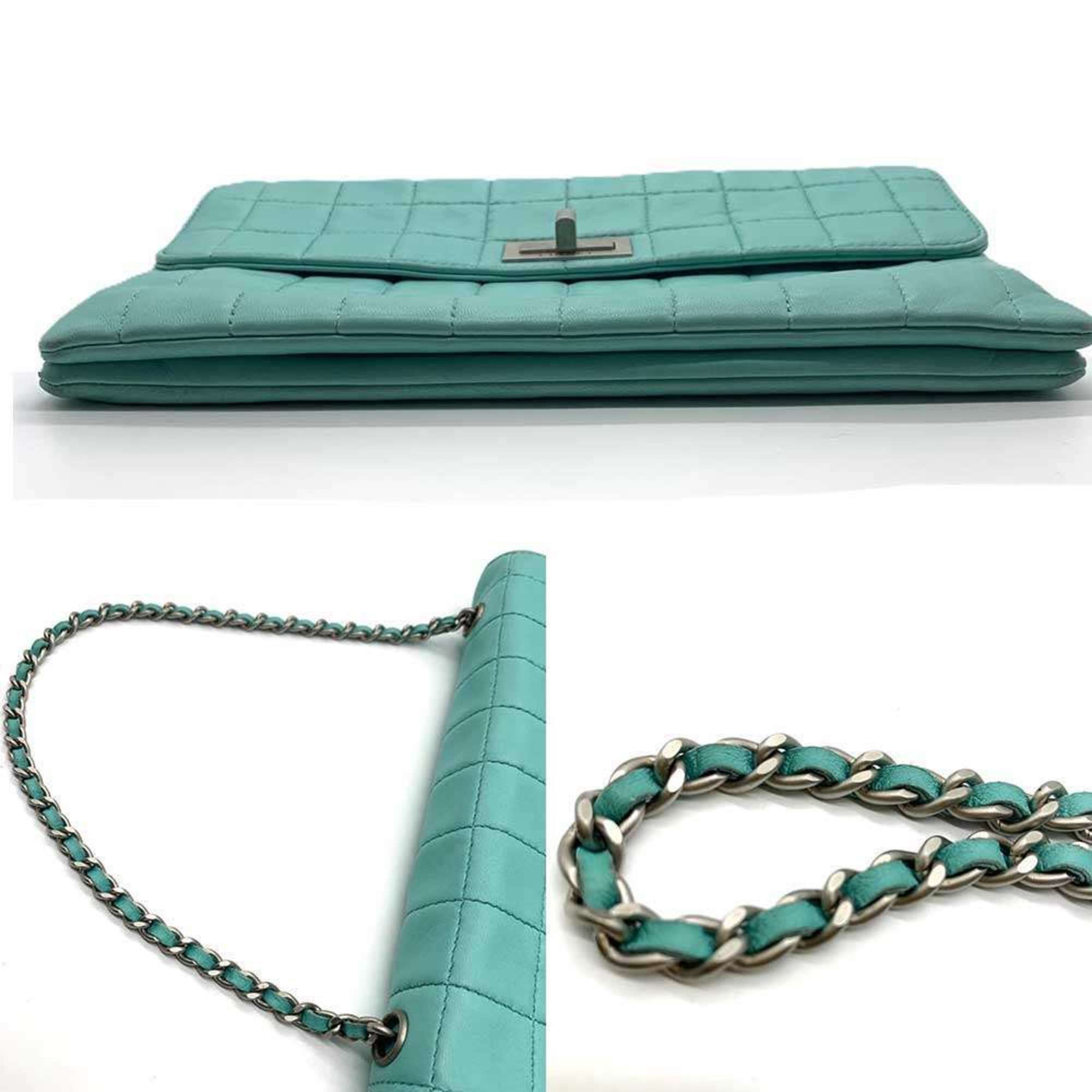 Chanel CHANEL 2.55 Chocobar Chain Handbag in Turquoise Leather Size ONE SIZE - 5 Thumbnail