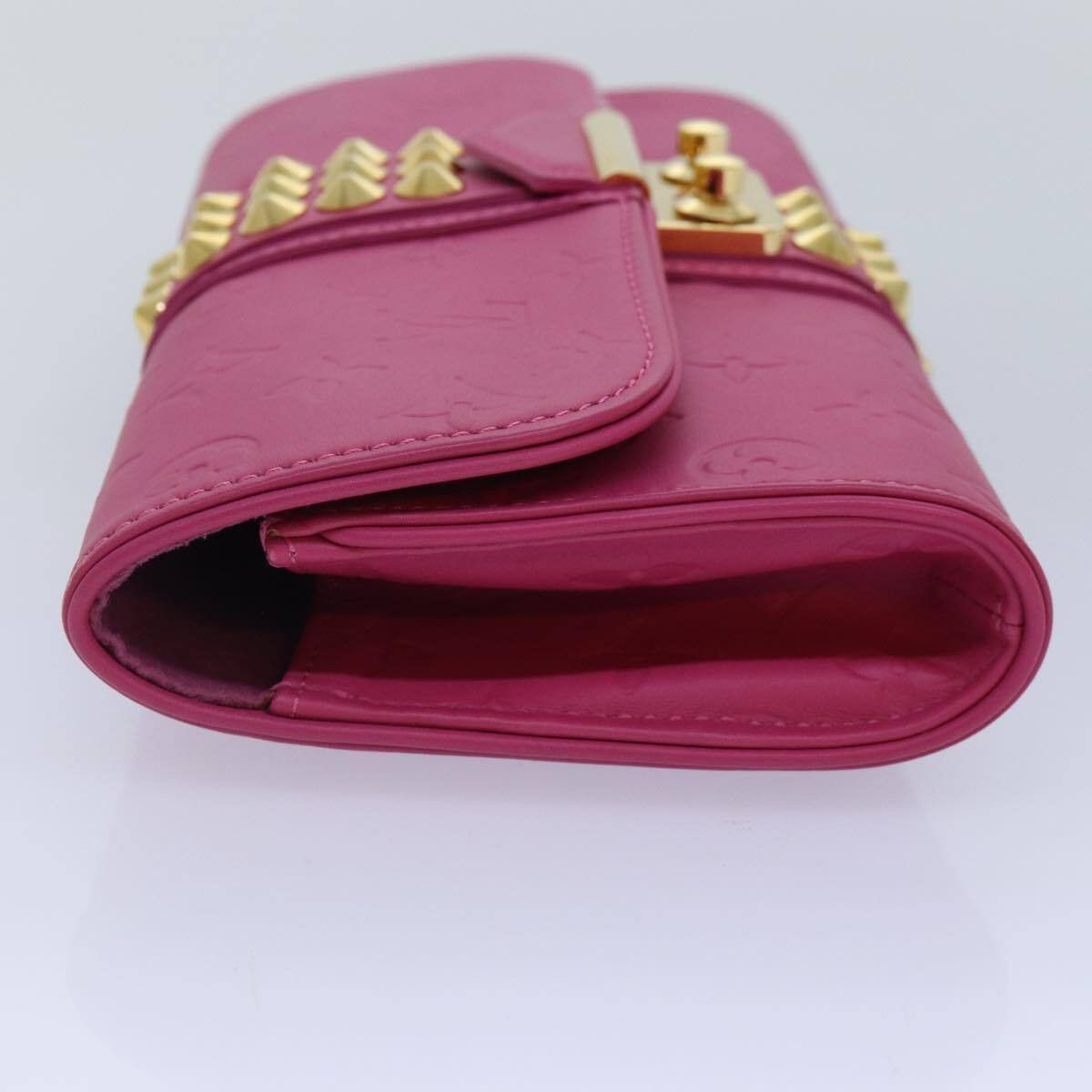 Louis Vuitton Louis Vuitton Courtney Clutch Embossed Leather Size ONE SIZE - 3 Thumbnail