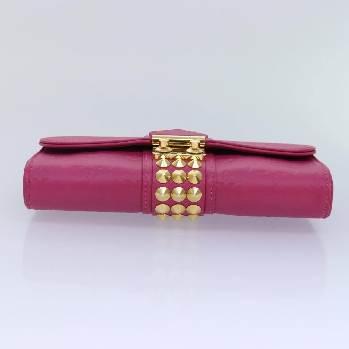 Louis Vuitton Louis Vuitton Courtney Clutch Embossed Leather Size ONE SIZE - 15 Thumbnail