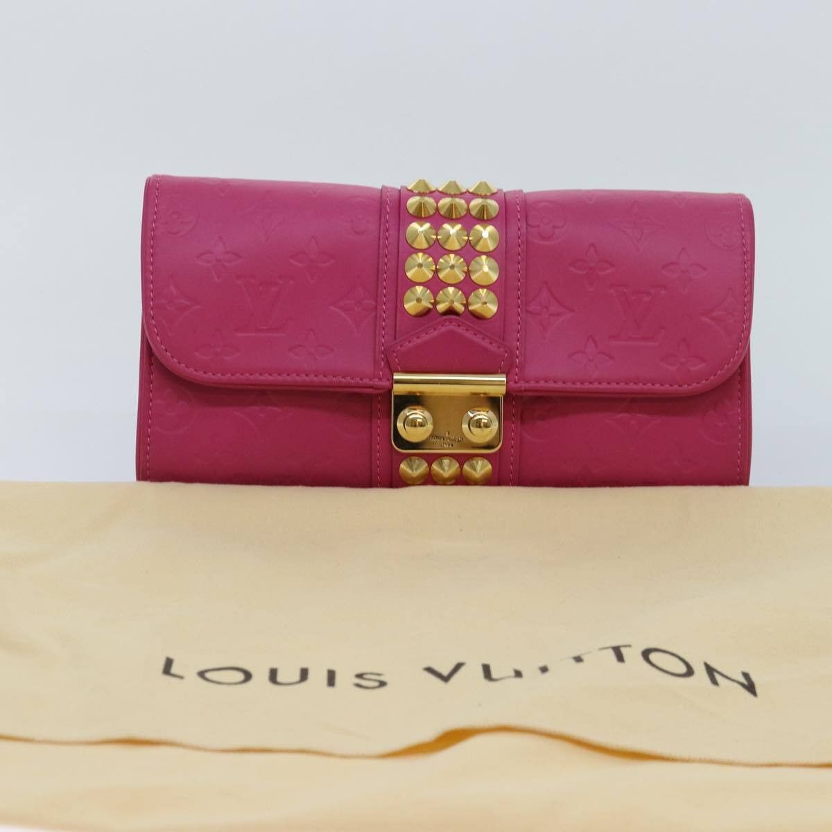 Louis Vuitton Louis Vuitton Courtney Clutch Embossed Leather Size ONE SIZE - 13 Thumbnail