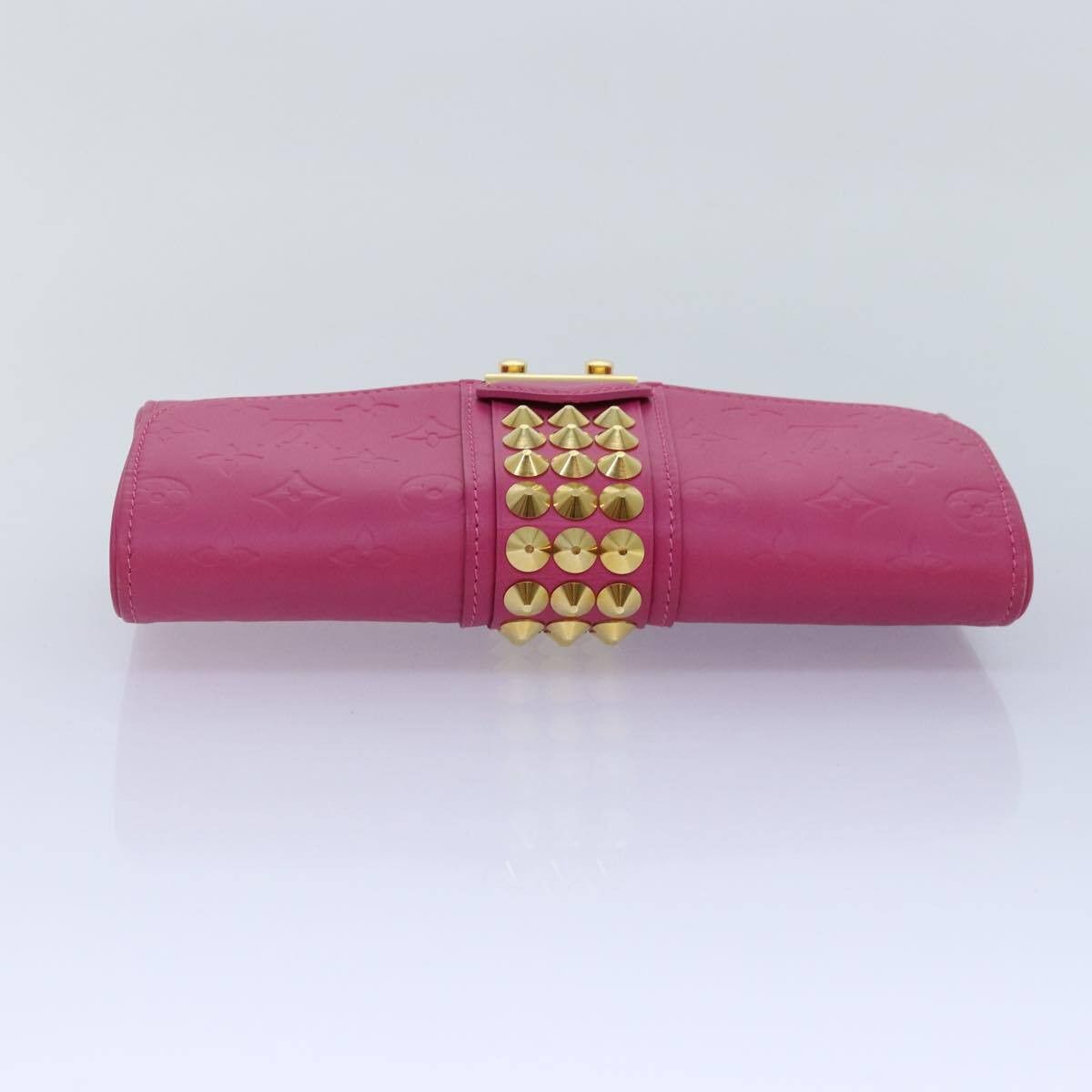 Louis Vuitton Louis Vuitton Courtney Clutch Embossed Leather Size ONE SIZE - 14 Thumbnail