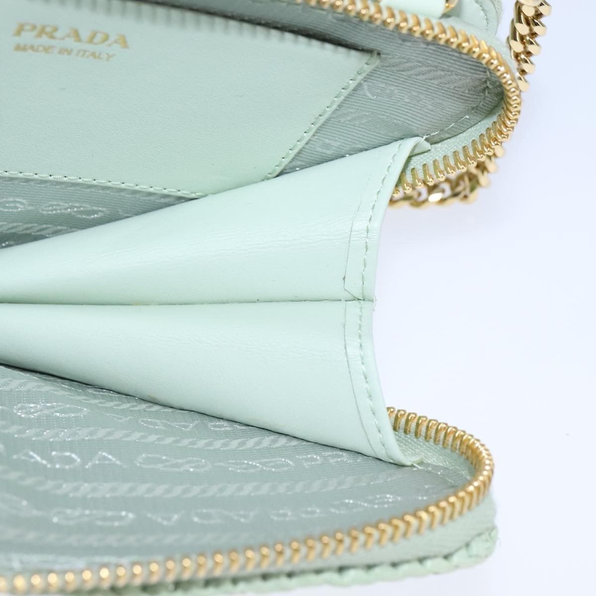 Prada Prada Triangle Logo Zip Around Shoulder Bag Raffia and Leather Size ONE SIZE - 21 Thumbnail