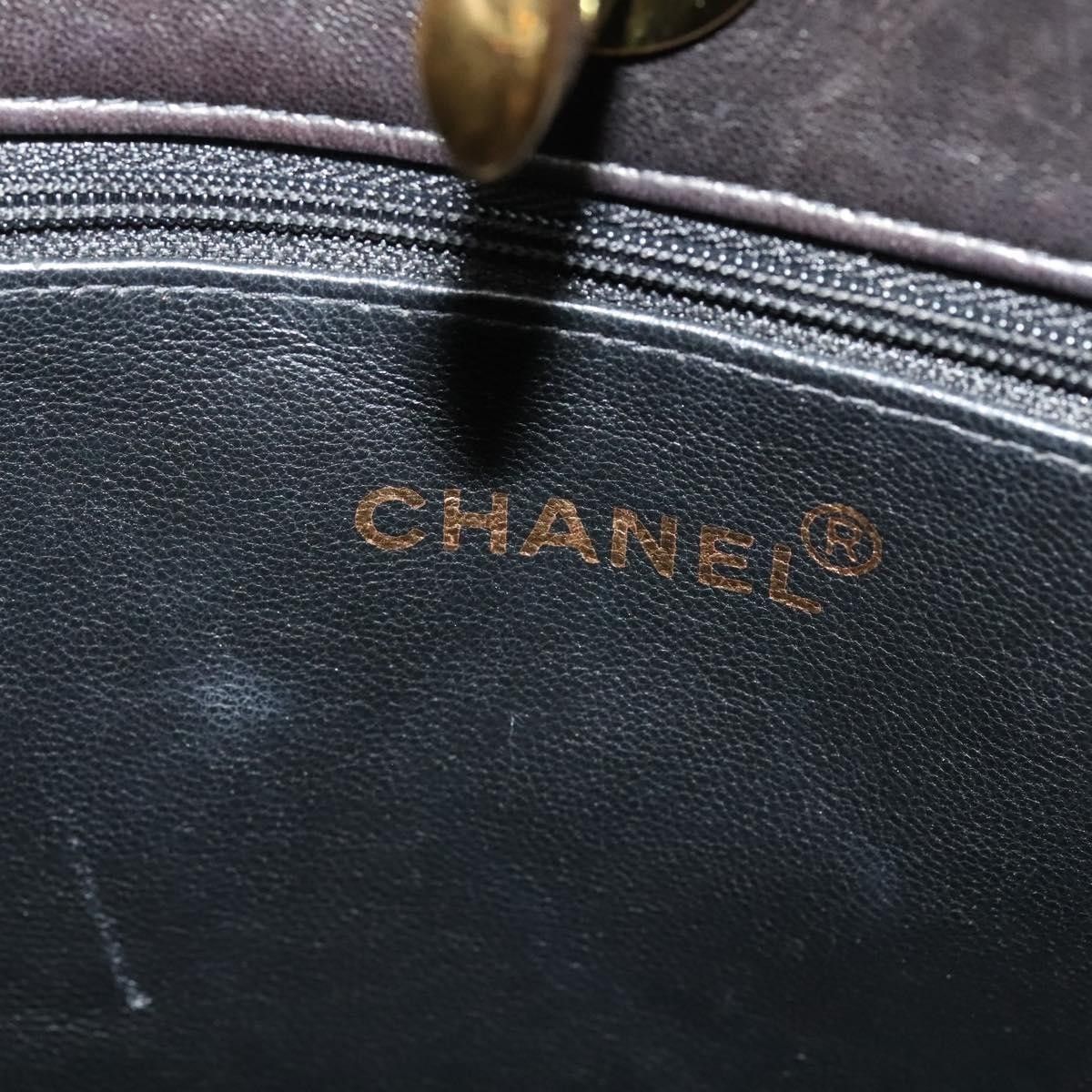 Chanel Chanel Vintage Chain Tote Quilted Patent Size ONE SIZE - 23 Thumbnail