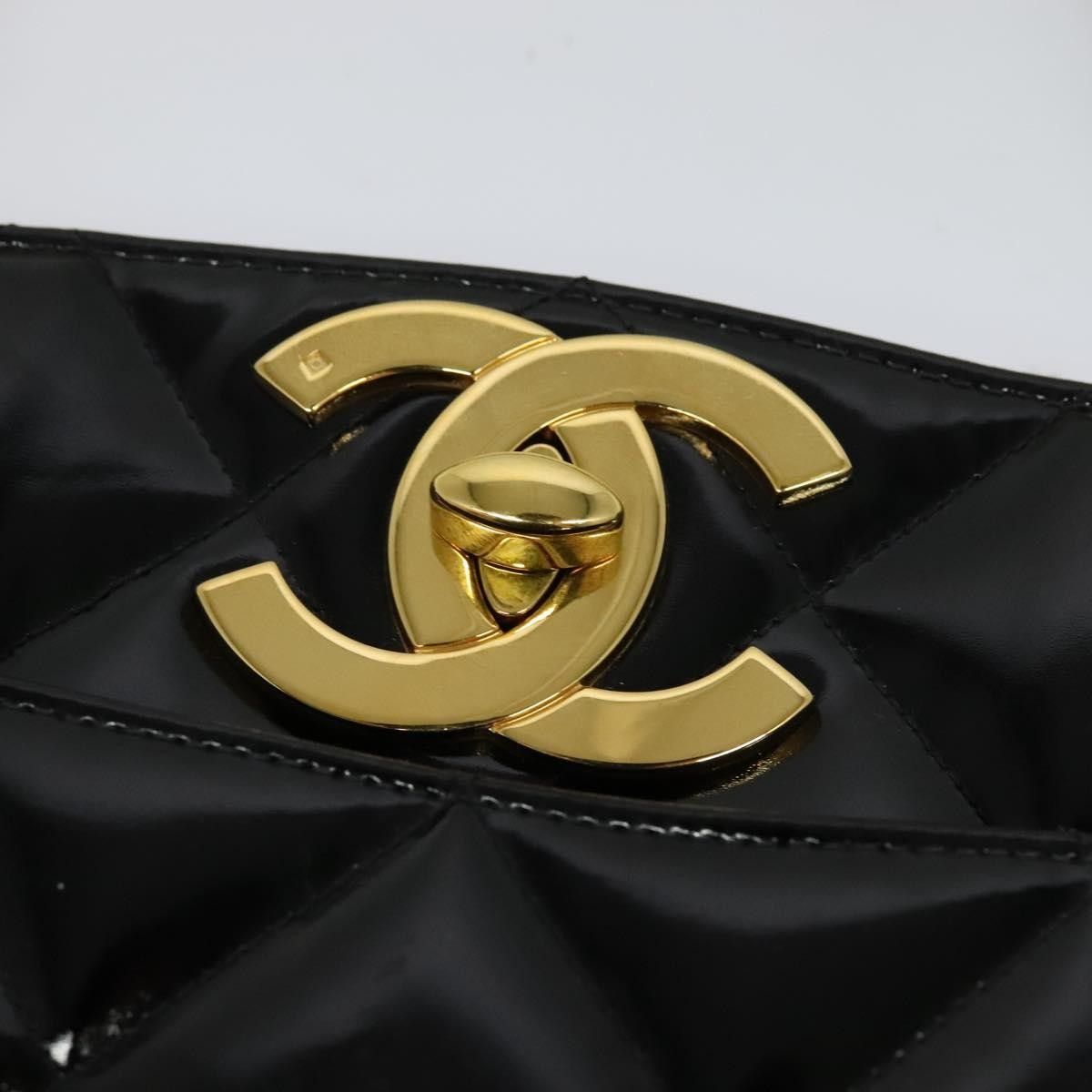Chanel Chanel Vintage Chain Tote Quilted Patent Size ONE SIZE - 13 Thumbnail
