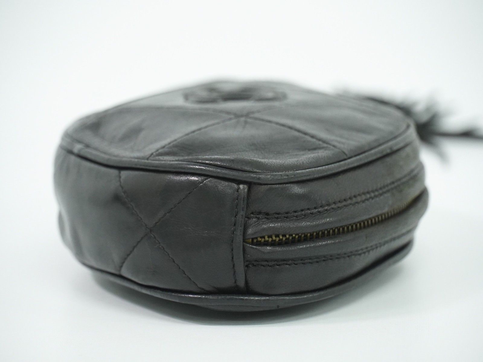 Chanel Chanel Vintage Diamond CC Tassel Clutch Quilted Lambskin Size ONE SIZE - 3 Thumbnail