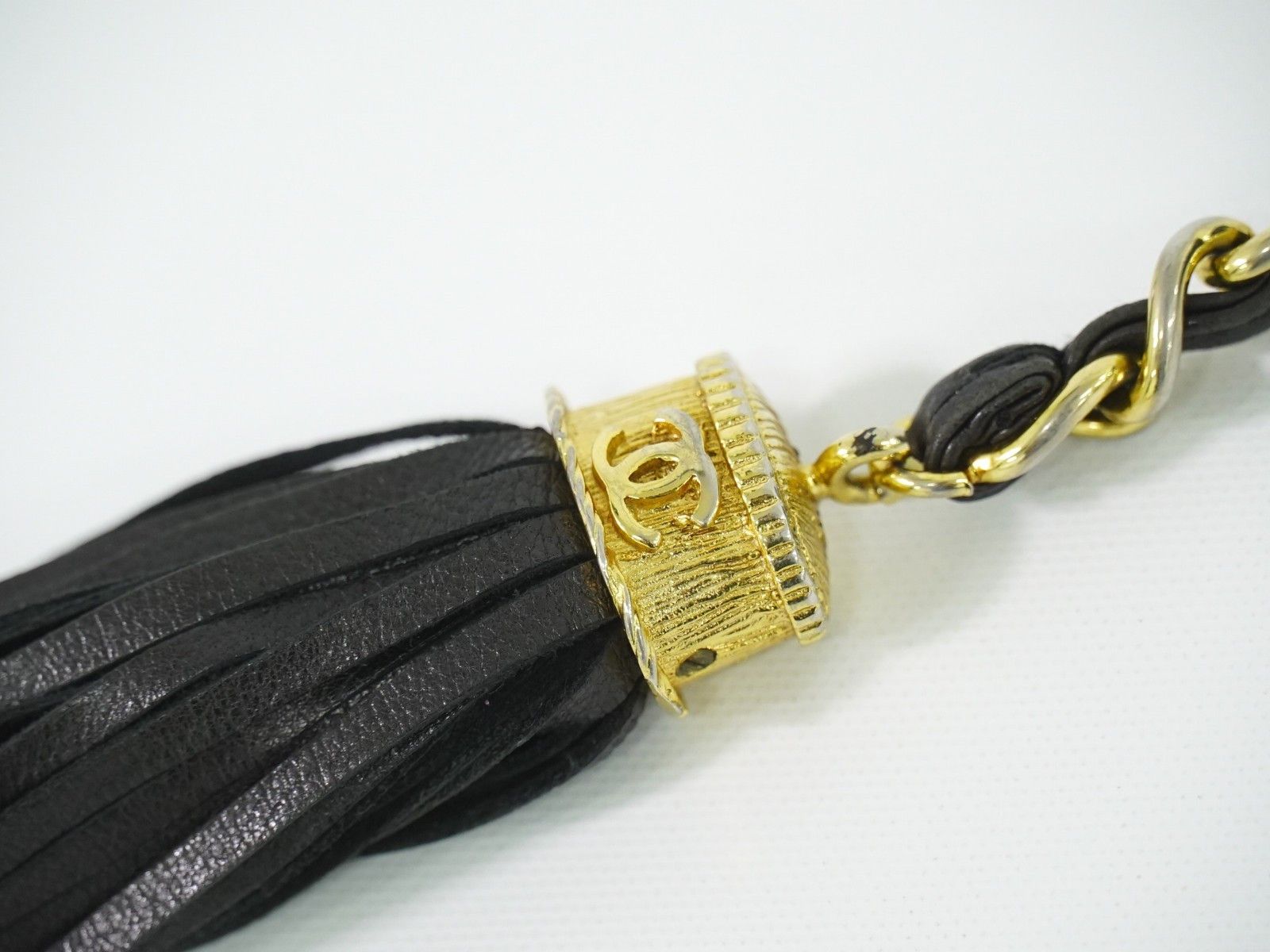 Chanel Chanel Vintage Diamond CC Tassel Clutch Quilted Lambskin Size ONE SIZE - 16 Thumbnail