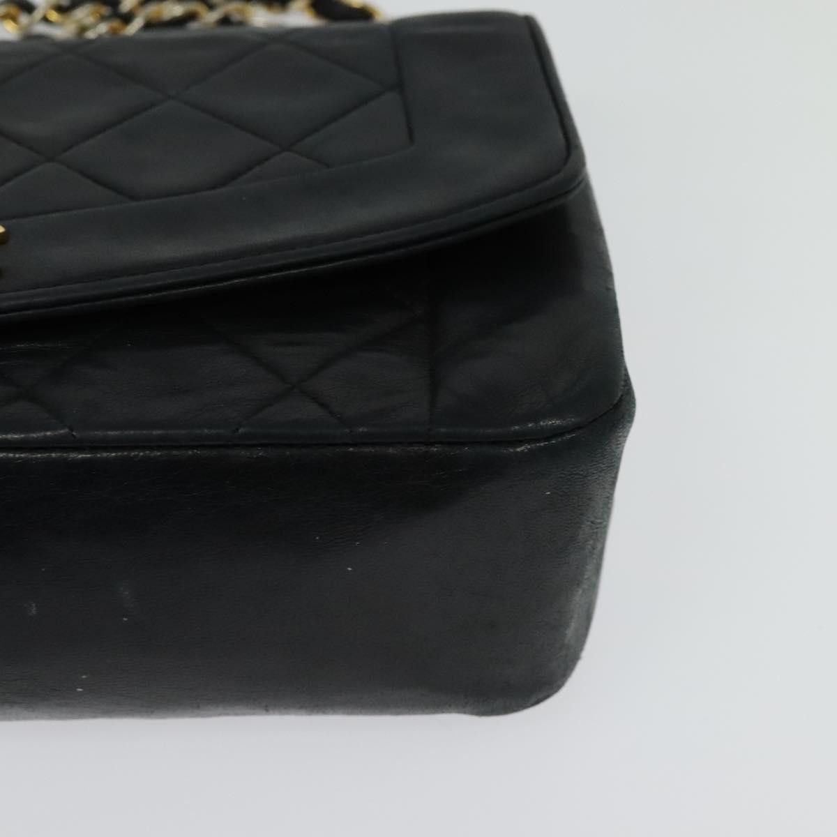Chanel Chanel Vintage Diana Flap Bag Quilted Lambskin Size ONE SIZE - 11 Thumbnail