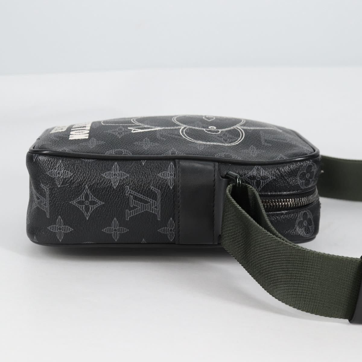 Louis Vuitton Louis Vuitton Danube Handbag Limited Edition Vivienne Monogram Eclipse Size ONE SIZE - 4 Thumbnail