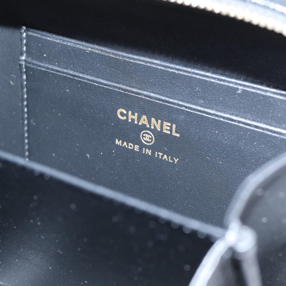 Chanel Chanel Filigree Vanity Clutch with Chain Quilted Caviar Size ONE SIZE - 6 Thumbnail
