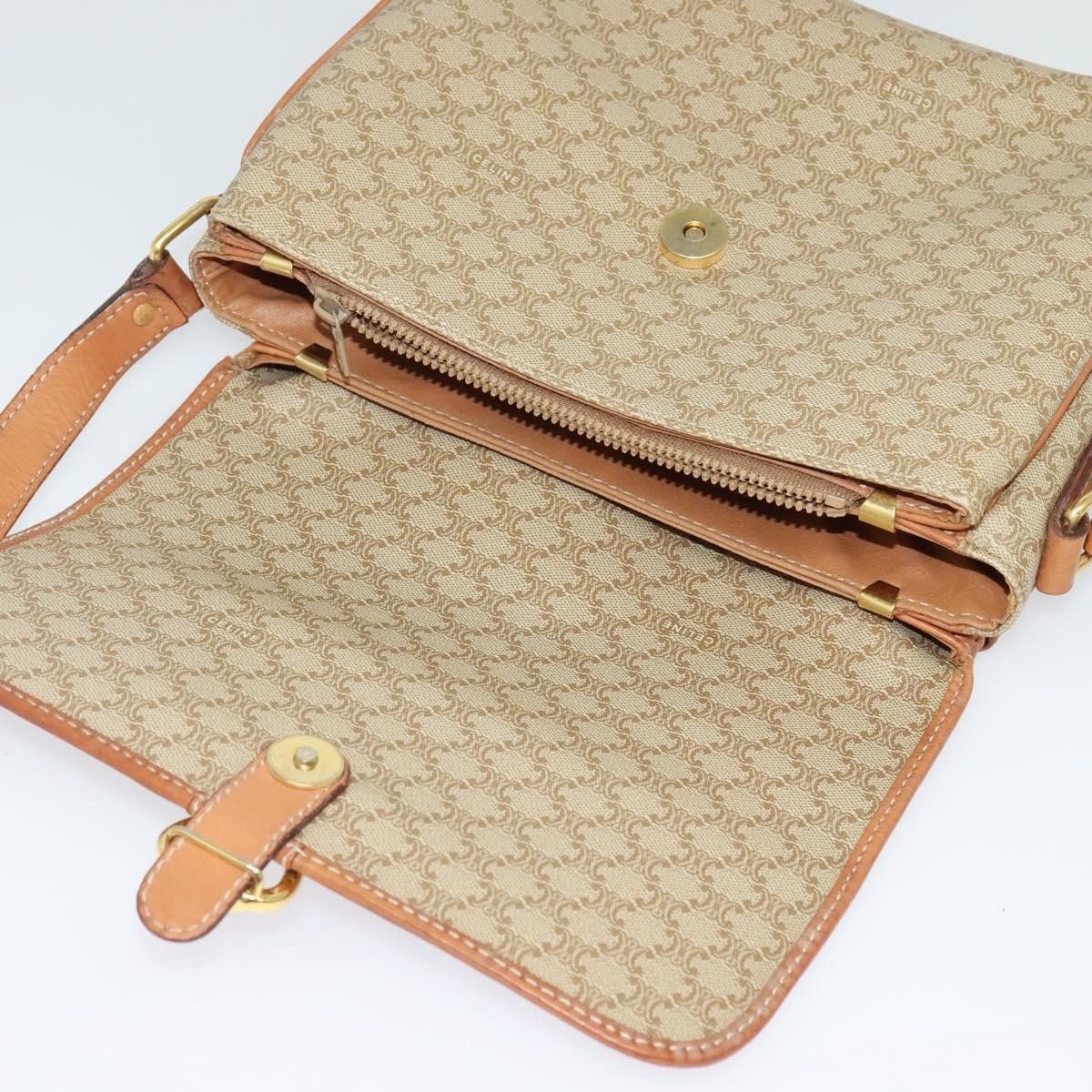 Celine Celine Macadam Shoulder Bag PVC Leather Size ONE SIZE - 20 Thumbnail