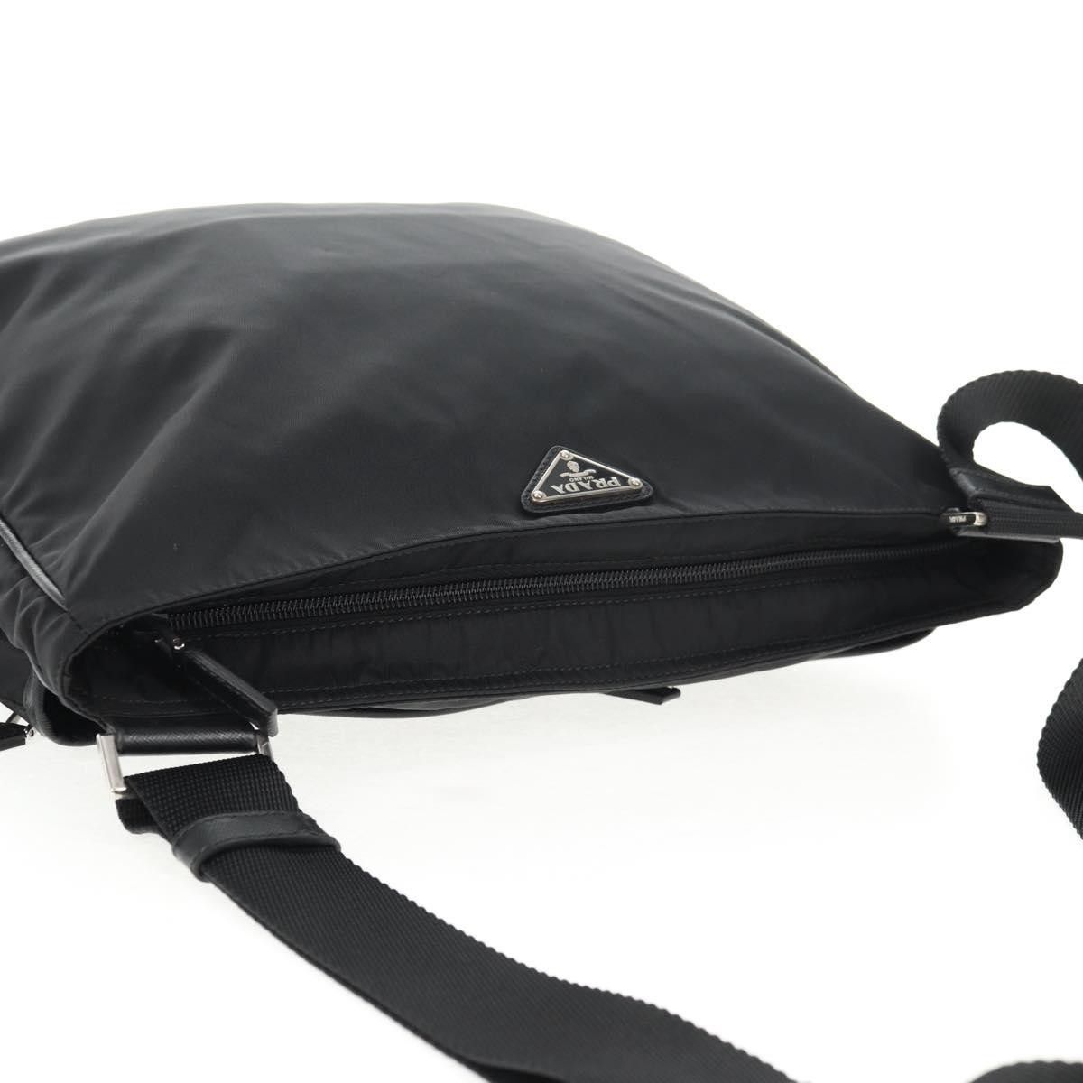 Prada Prada Zip Messenger Quilted Tessuto Size ONE SIZE - 22 Thumbnail