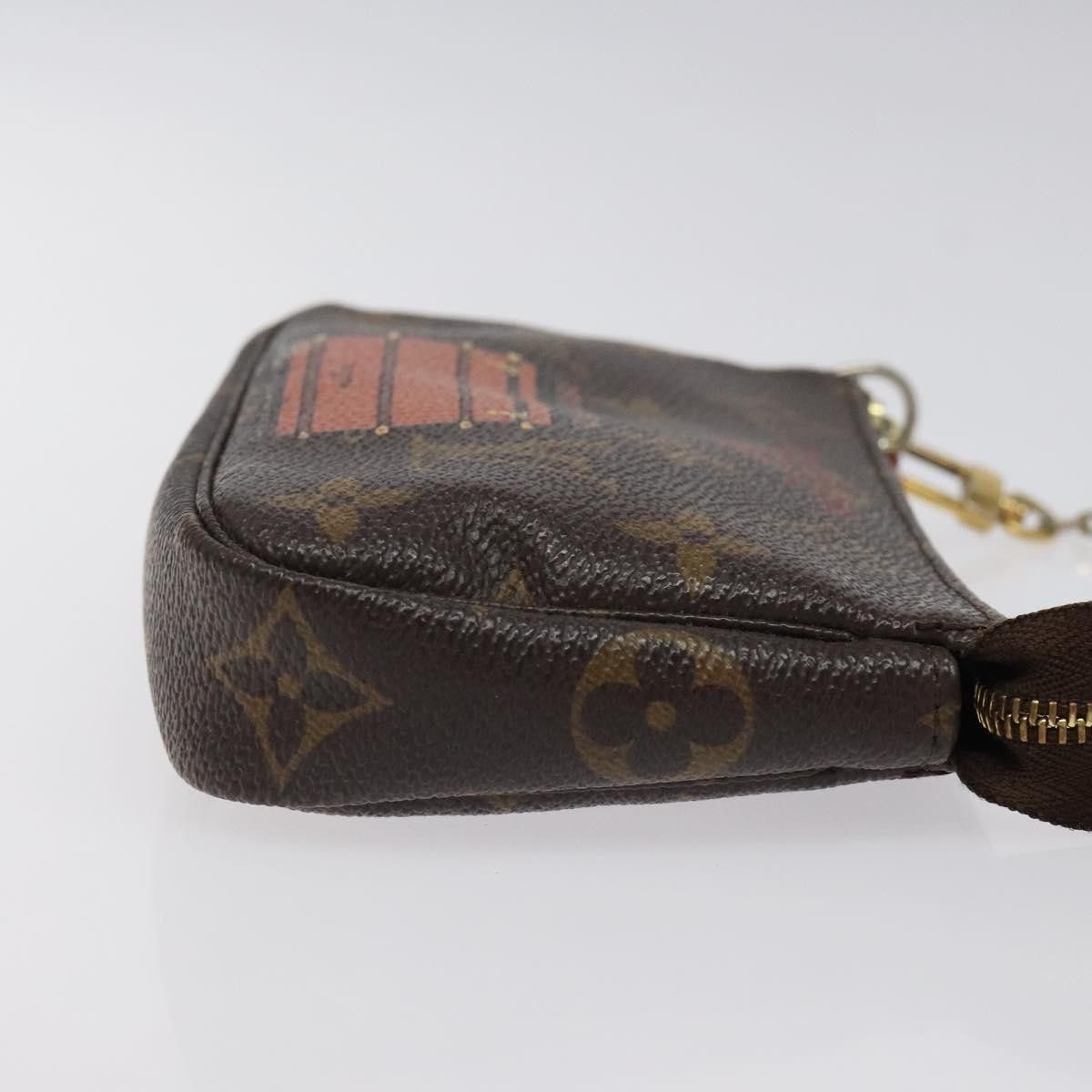 Louis Vuitton Louis Vuitton Pochette Accessoires Limited Edition Monogram Trunk Size ONE SIZE - 3 Thumbnail