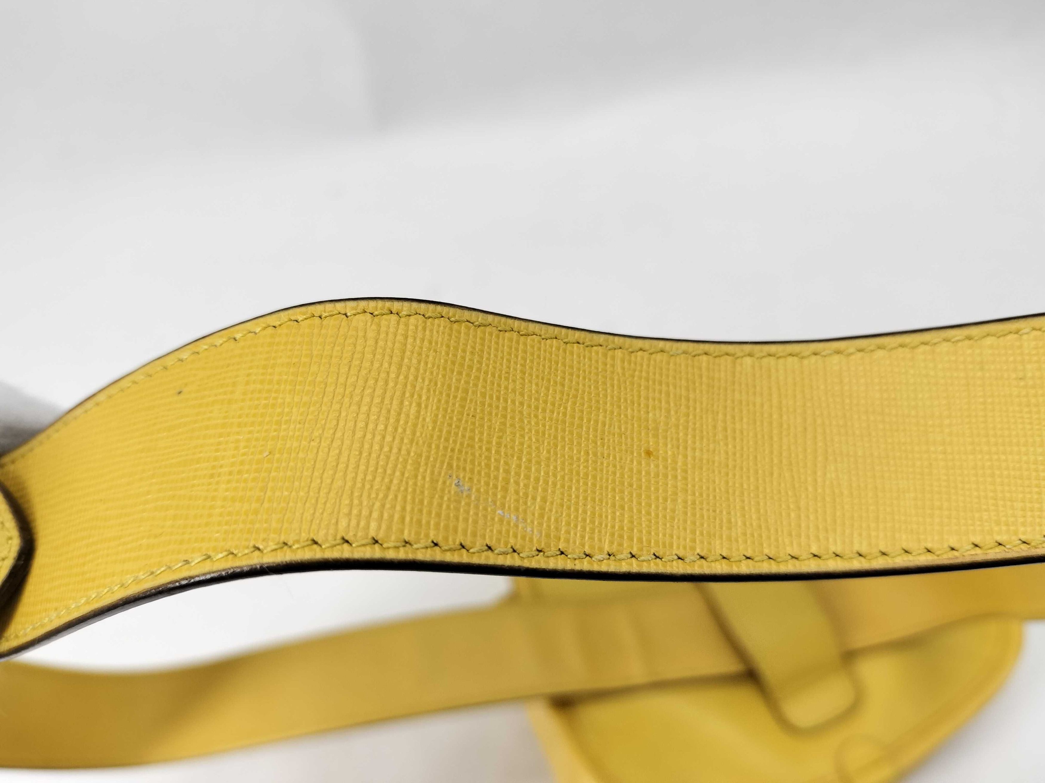 Gucci Gucci Front Zip Belt Bag GG Rubber Effect Leather Size ONE SIZE - 4 Thumbnail