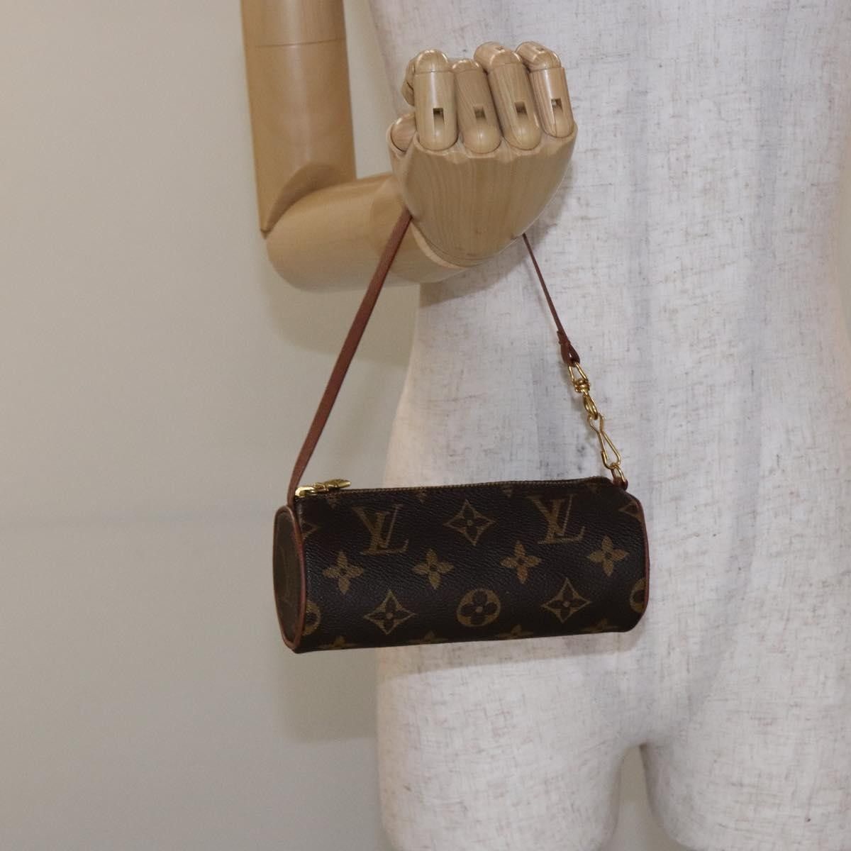 Louis Vuitton Louis Vuitton Papillon Pochette Monogram Canvas Size ONE SIZE - 13 Thumbnail